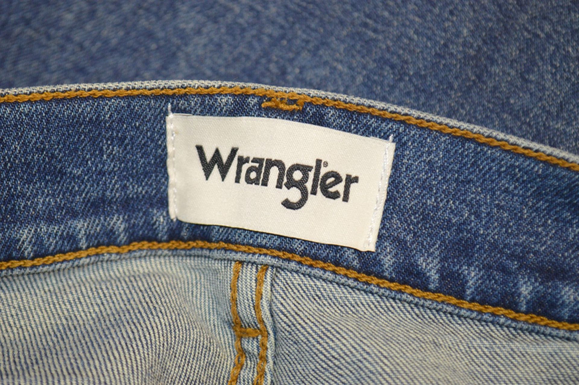 1 x Pair Of Men's Genuine Wrangler BRYSON Skinny Jeans In Blue - Size: UK 30/32 - Preowned, Like - Image 6 of 10