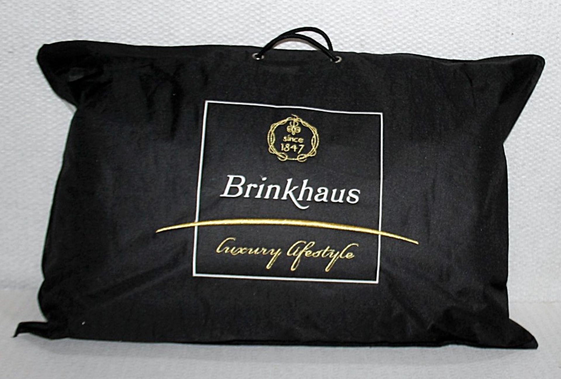1 x BRINKHAUS 'Climasoft Outlast' Luxury Pillow (Medium Firmness) - Dimensions: 50cm x 75cm - - Image 6 of 9