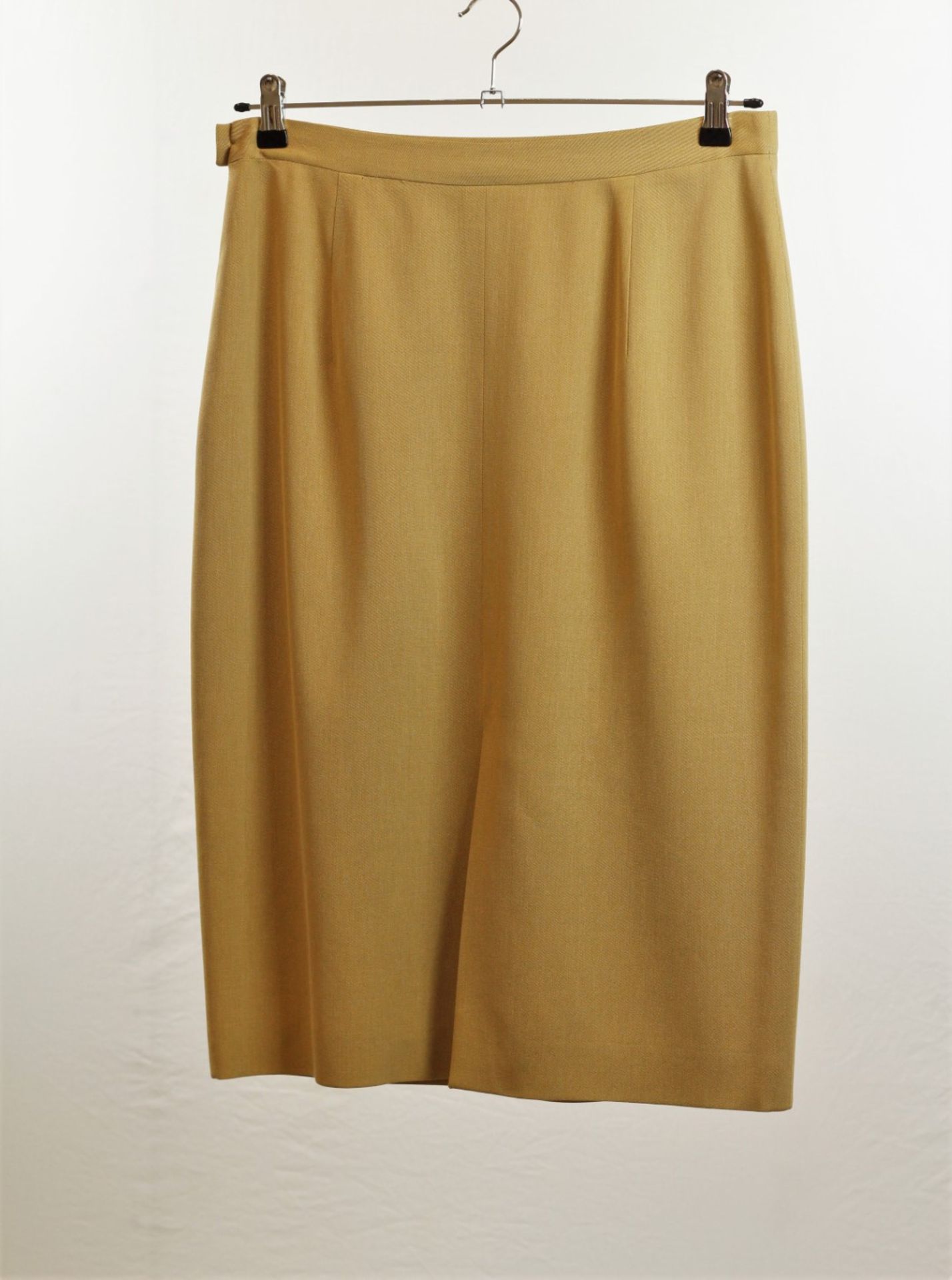 1 x Belvest Mustard Skirt - Size: 18 - Material: 75% Wool 25% Cotton. Lining 100% Rayon - From a - Image 2 of 7