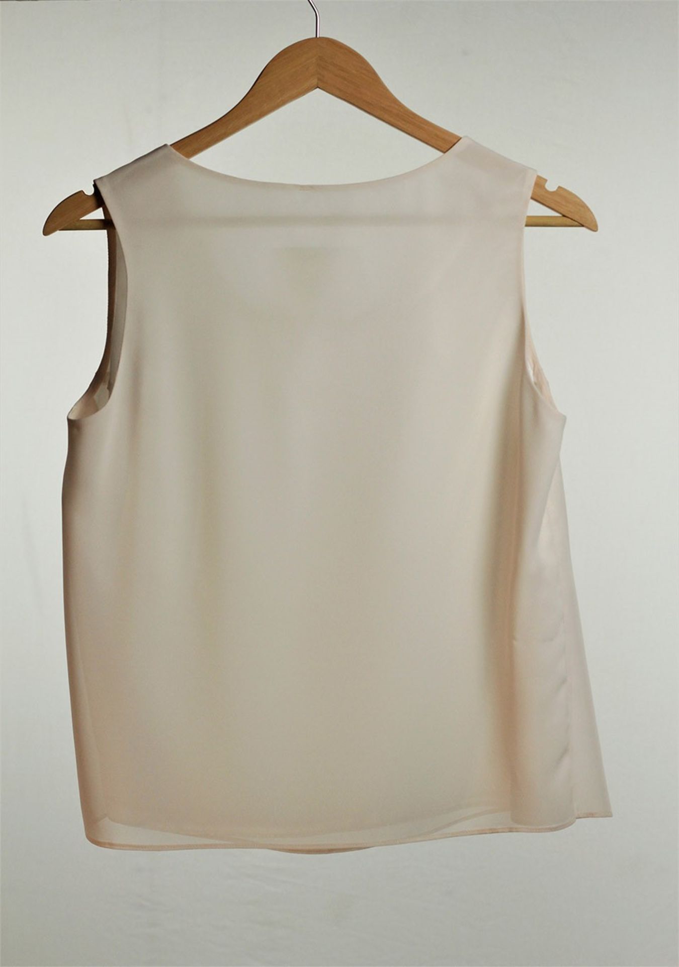 1 x Boutique Le Duc Pearl Pink Skirt - From a High End Clothing Boutique In The - Image 10 of 10