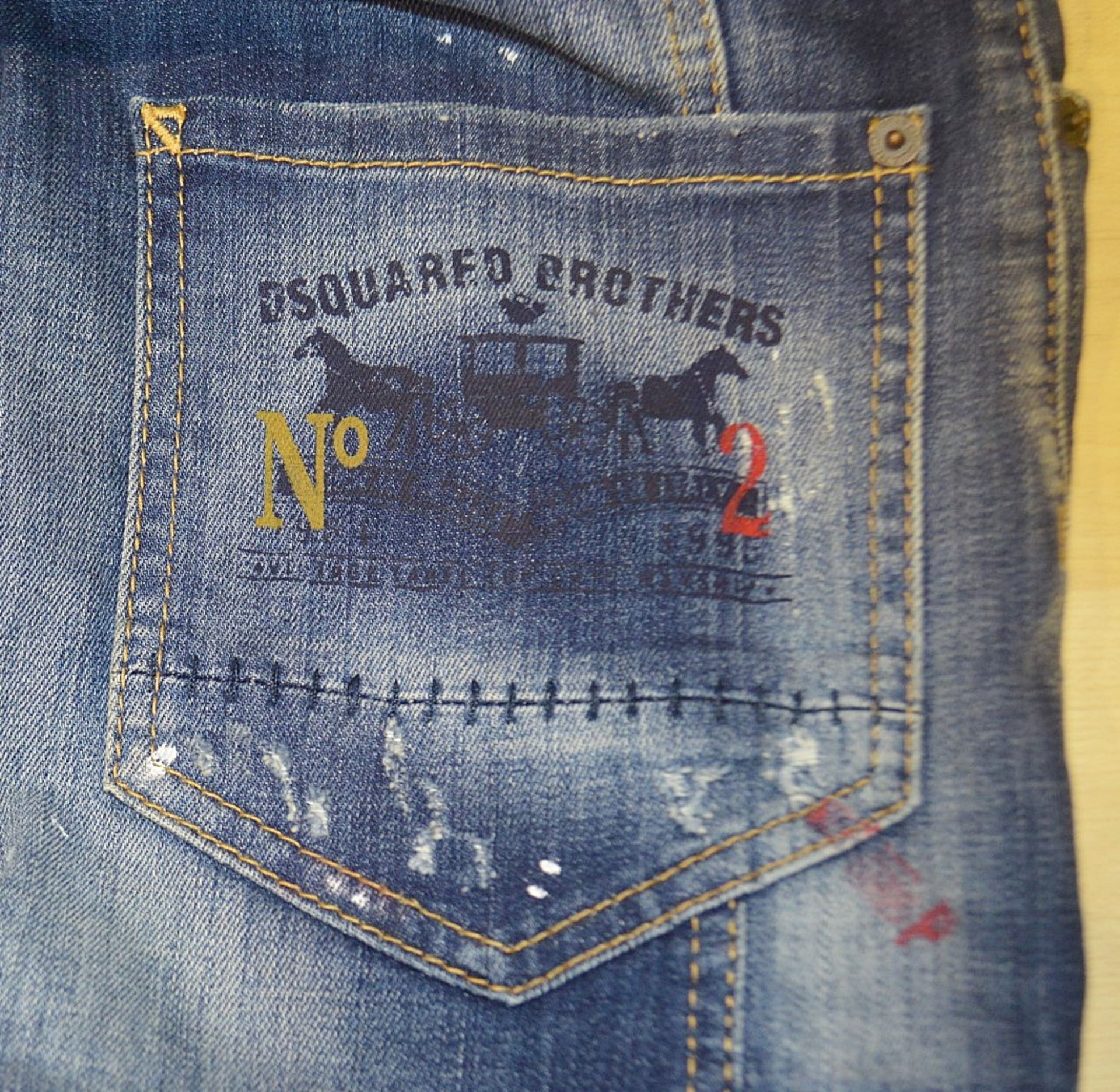 1 x Pair Of Men's Genuine Dsquared2 Designer Distressed Jeans In Dark Blue - Size: UK32 / ITALY 48 - Image 5 of 8