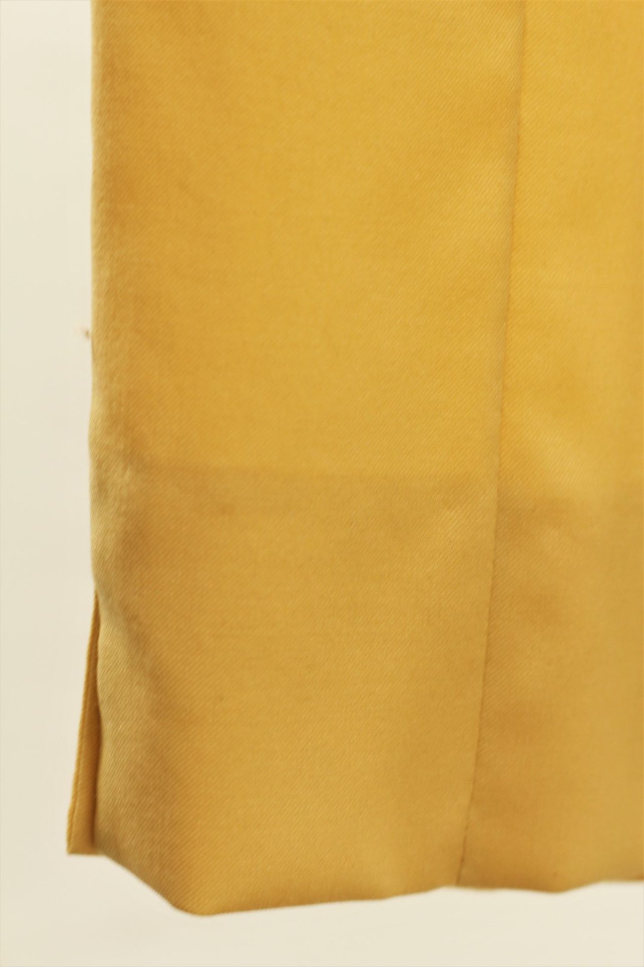 1 x Artico Cream Trousers - Size: 18 - Material: 100% Leather. Lining 50% viscose, 50% Acetate - - Image 3 of 9