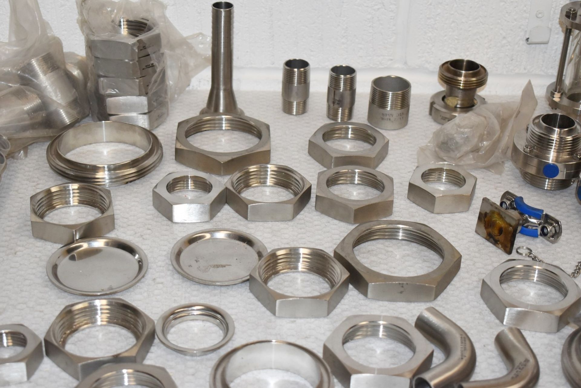 Assorted Job Lot of Stainless Steel Fittings For Brewery Equipment - Includes Approx 140 Pieces - - Image 2 of 18