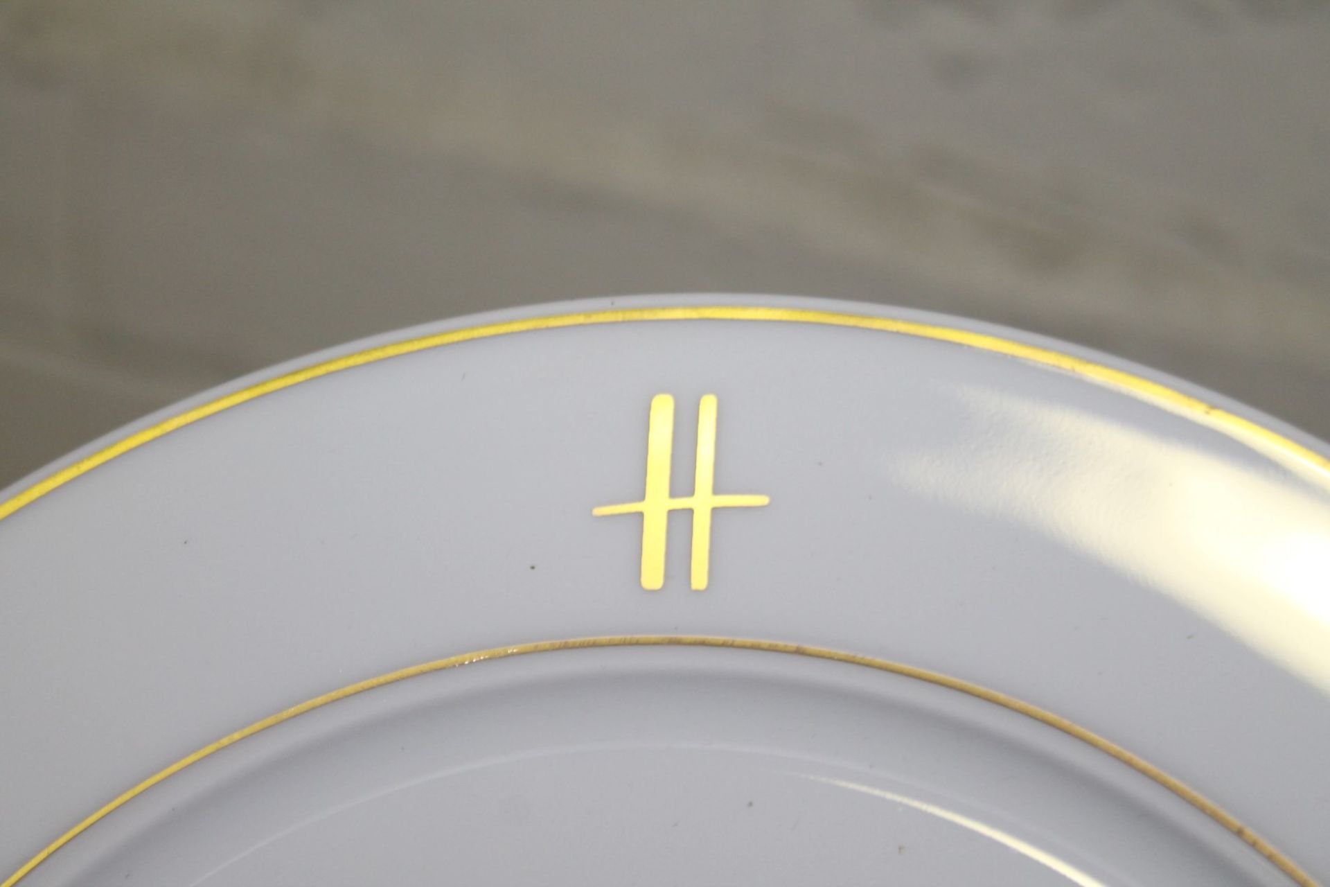 50 x PILLIVUYT Porcelain Side / Starter Plates In White Featuring 'Famous Branding' In Gold - Image 2 of 6