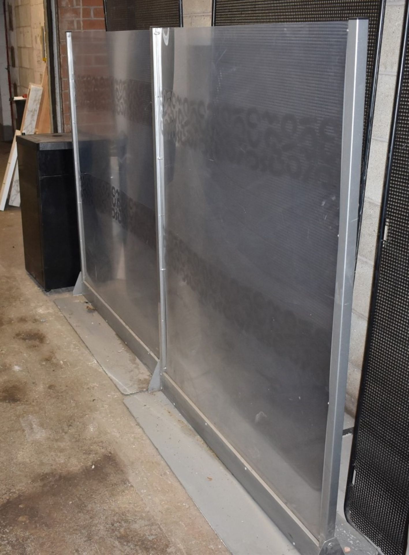 2 x Freestanding Covid Divider Screens - Recently Removed From a Supermarket Environment - CL011 - - Image 3 of 3