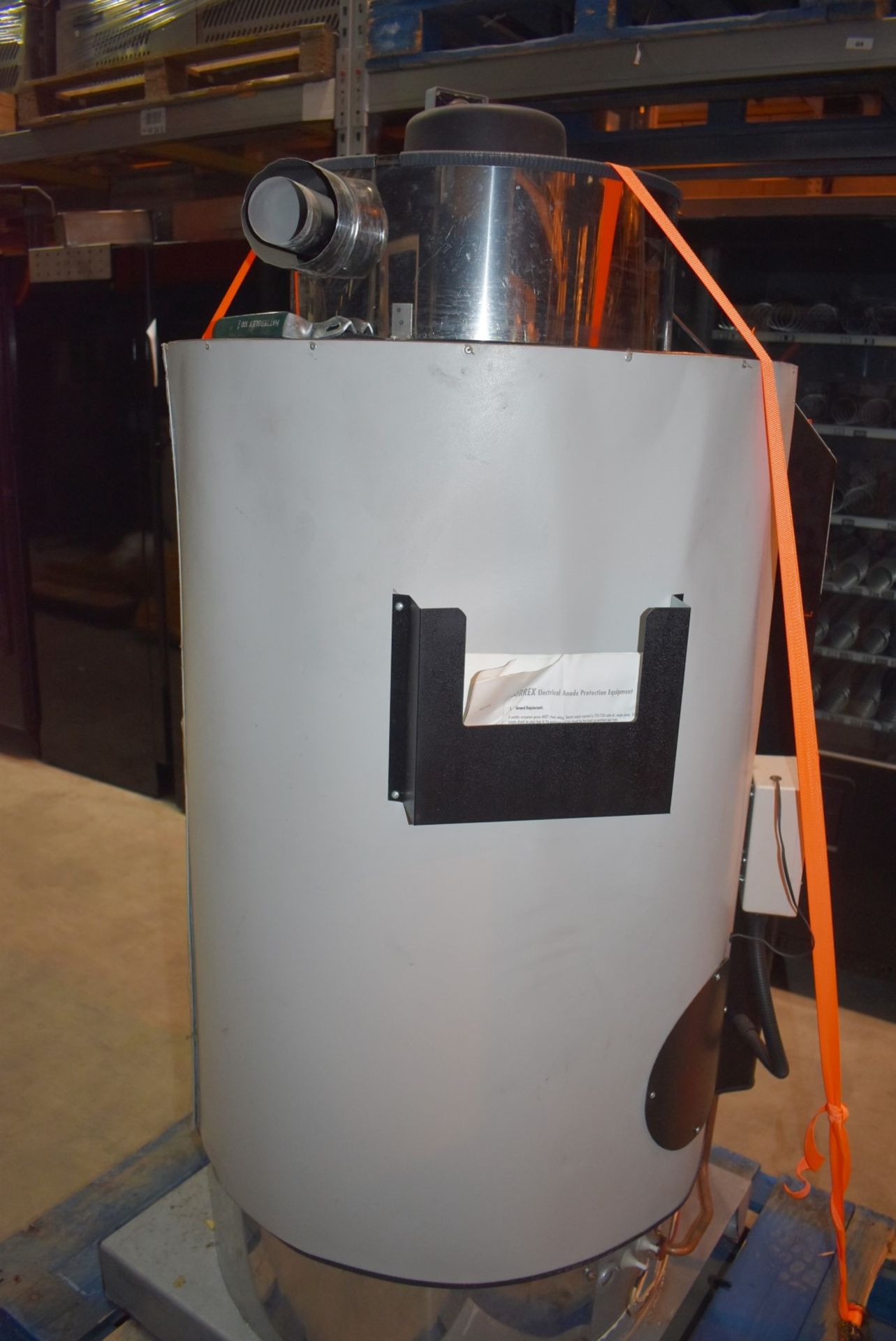 1 x Lochinvar High Efficiency Gas Fired 220L Storage Water Heater - Model LBF-220 - Ref: WH2-144 H5D - Image 14 of 19