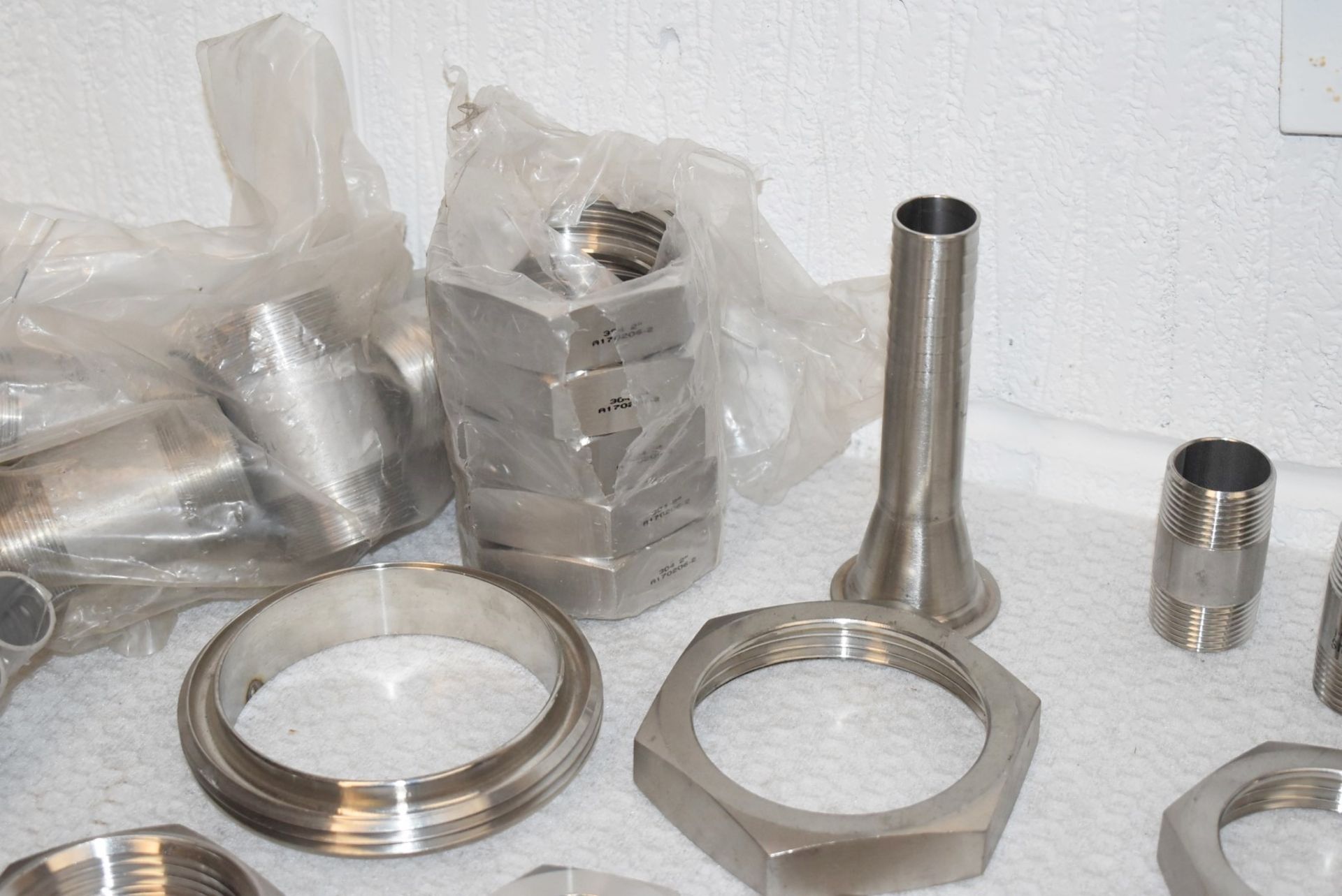 Assorted Job Lot of Stainless Steel Fittings For Brewery Equipment - Includes Approx 140 Pieces - - Image 10 of 18