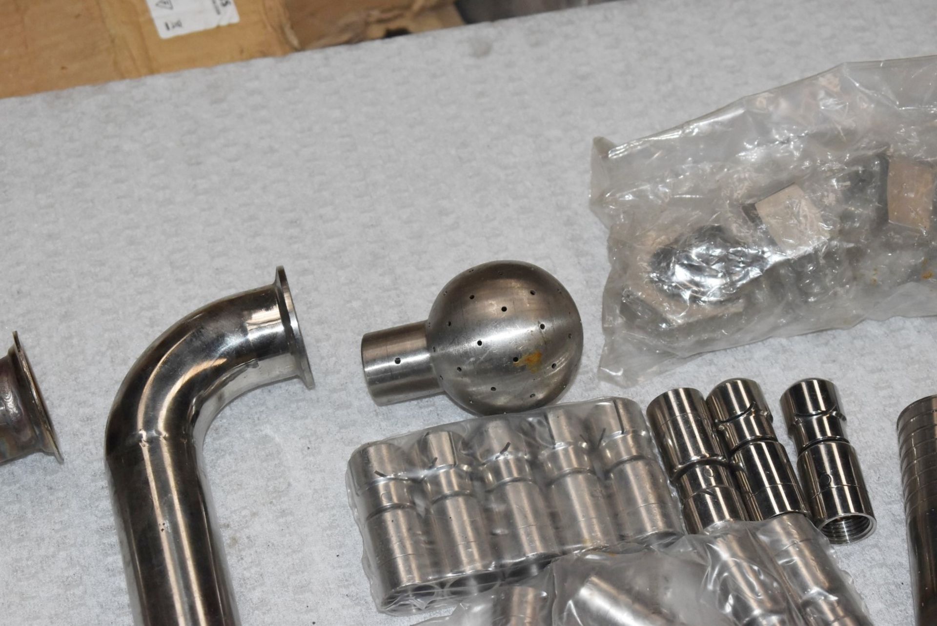 Assorted Job Lot of Stainless Steel Fittings For Brewery Equipment - Includes Approx 30 Pieces - - Image 15 of 17