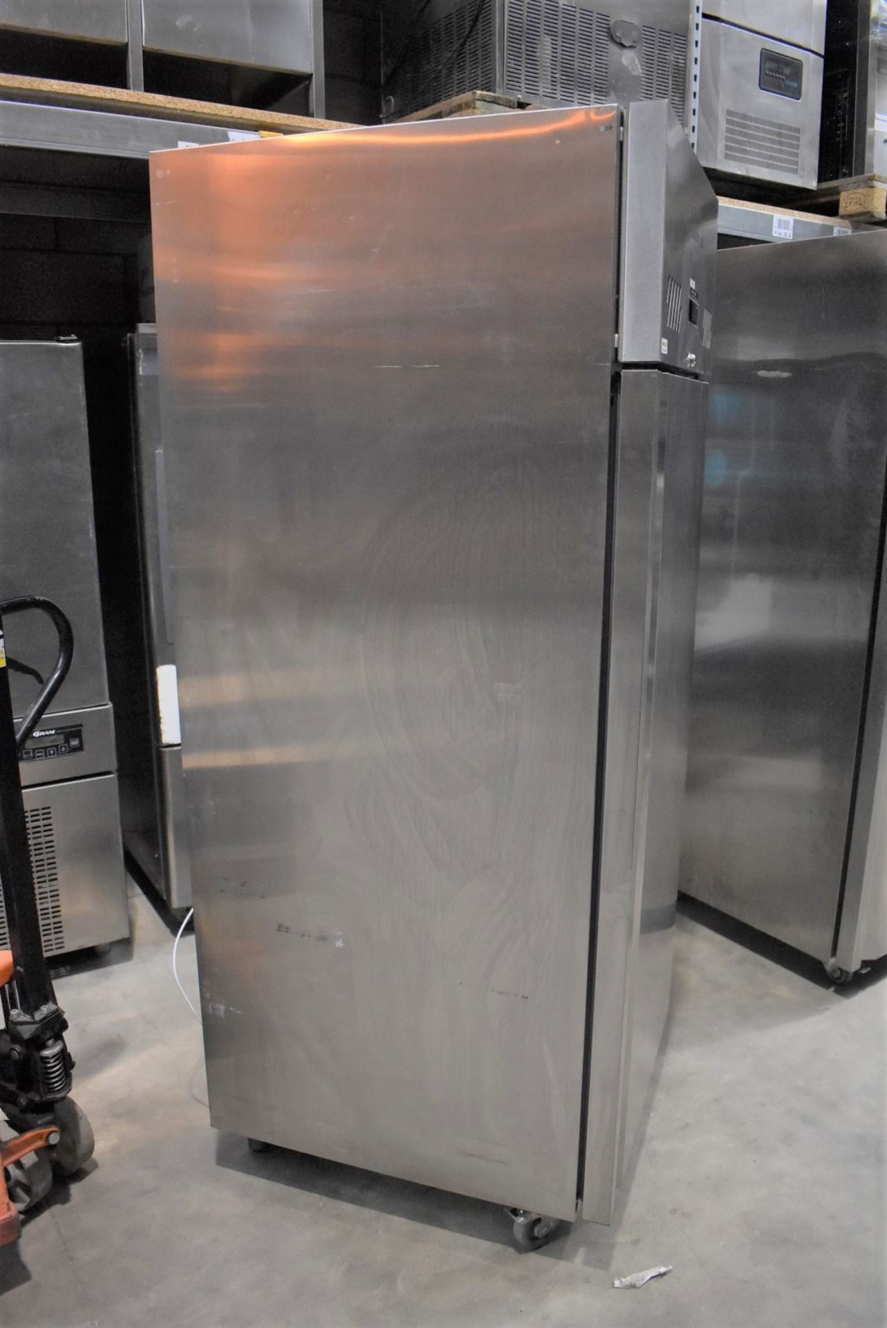 1 x Williams Upright Single Door Refrigerator With Stainless Steel Exterior - Model HS1SA - Recently - Image 11 of 12