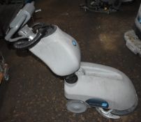 1 x Ice Scrub 35D Compact Floor Scrubber - Recently Removed From a Supermarket Environment - CL675 -