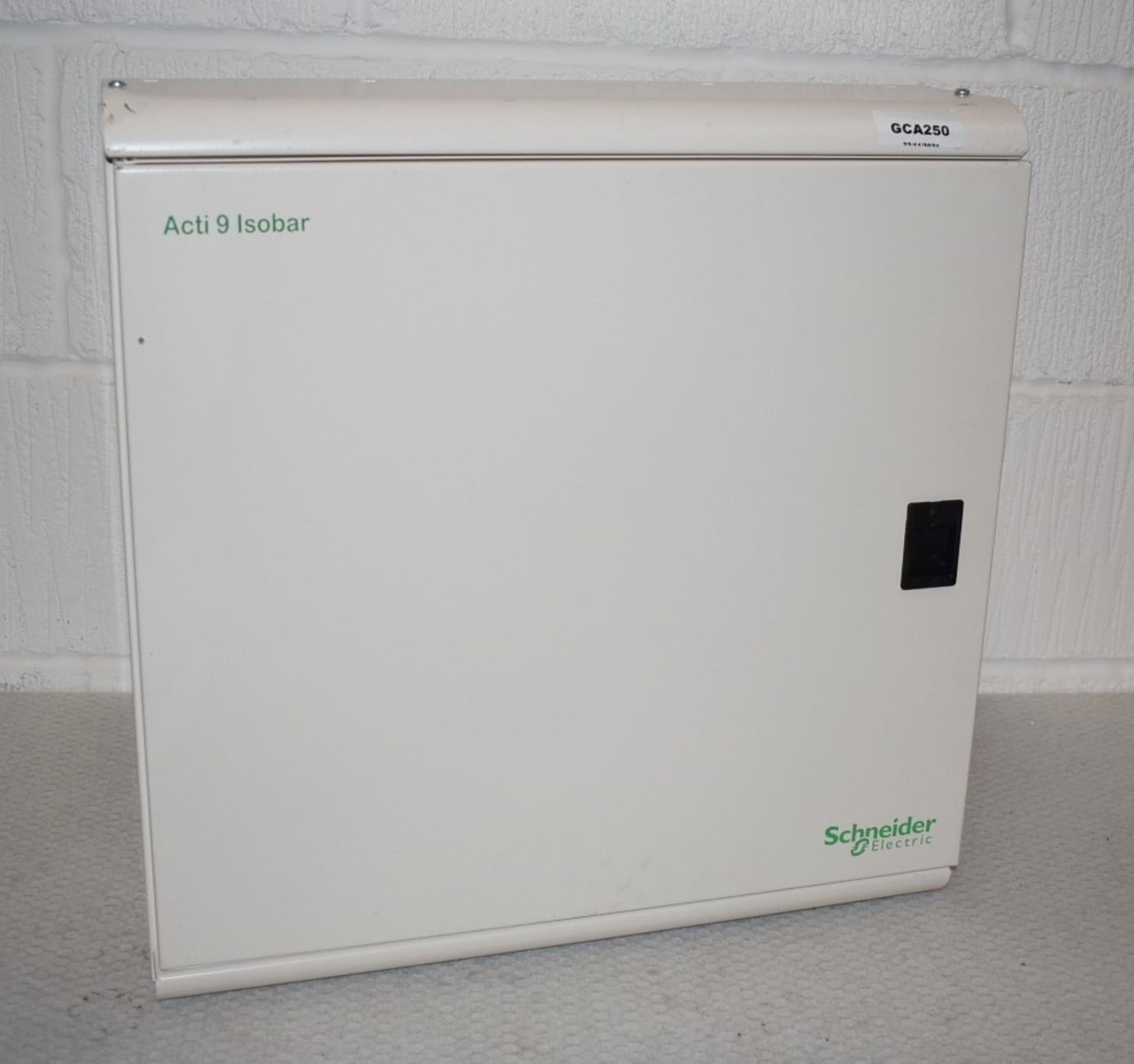 1 x Schneider Acti 9 Isobar Fuse Box - Unused - Size W47 x H47 cms - CL717 - Ref: GCA250 WH5 - - Image 2 of 8