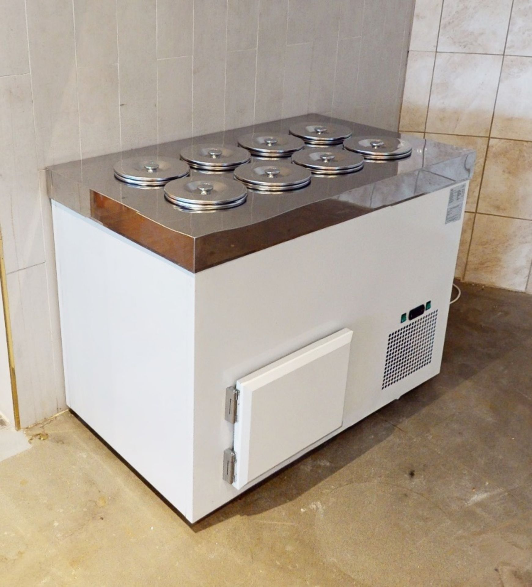 1 x Commercial Ice Cream Freezer With Eight Serving Pots - Image 5 of 6