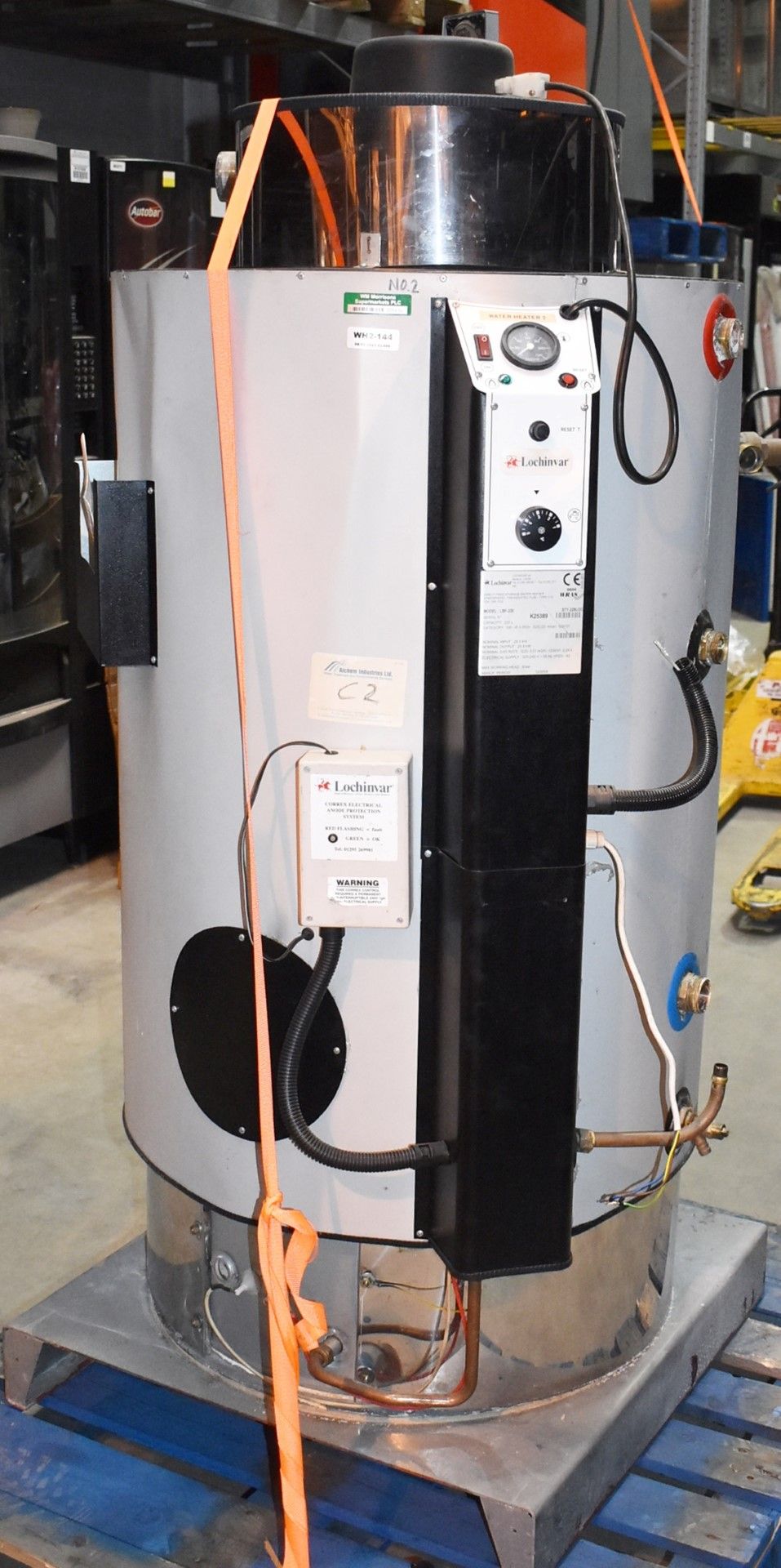 1 x Lochinvar High Efficiency Gas Fired 220L Storage Water Heater - Model LBF-220 - Ref: WH2-144 H5D