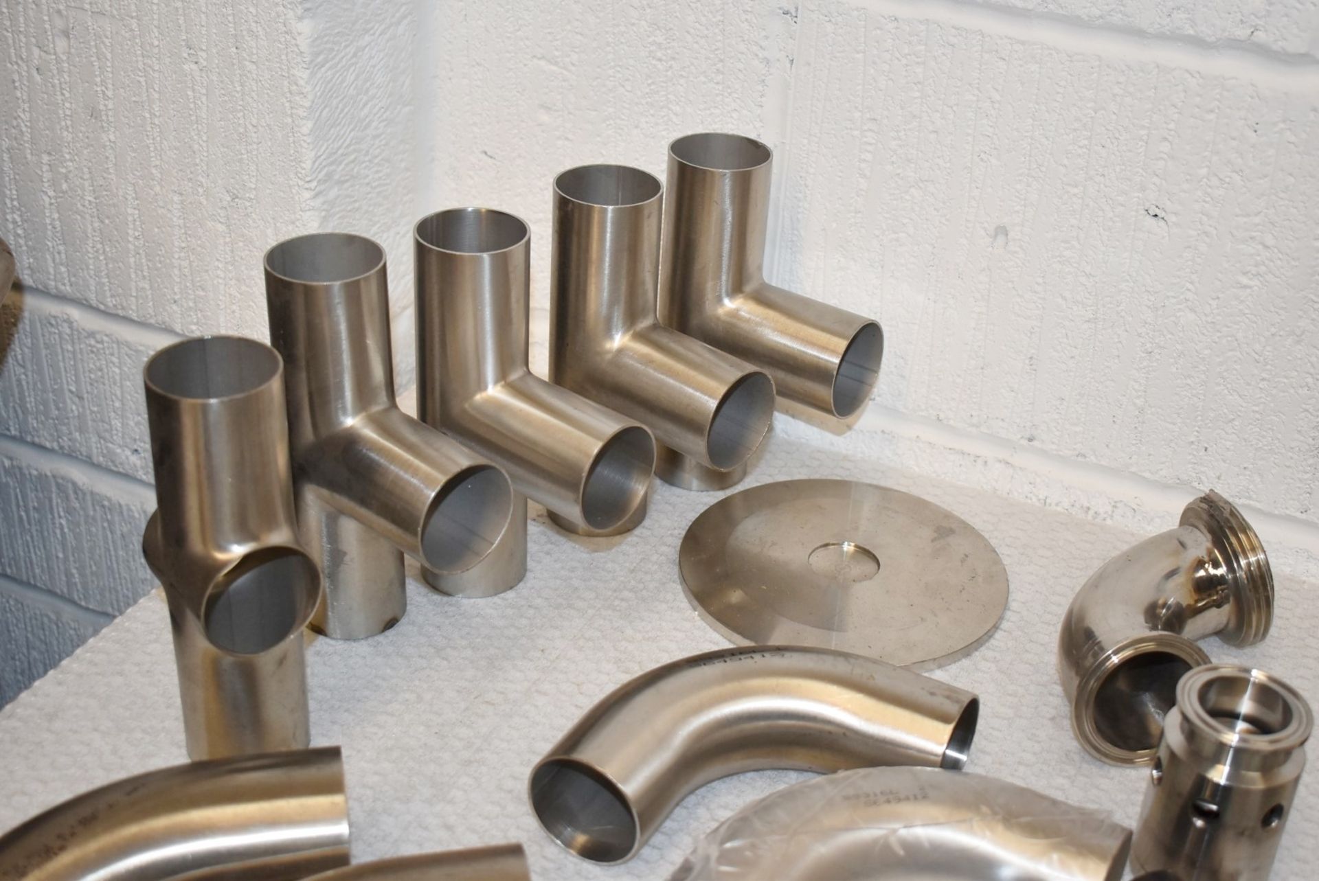 Assorted Job Lot of Stainless Steel Fittings For Brewery Equipment - Includes Approx 38 Pieces - - Image 2 of 13