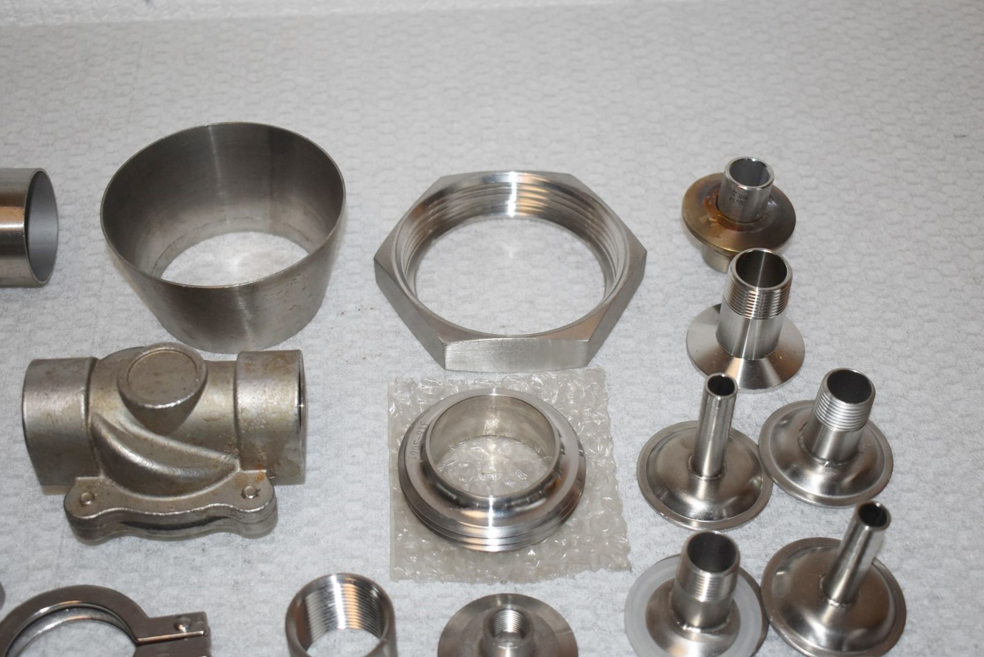 Assorted Job Lot of Stainless Steel Fittings For Brewery Equipment - Includes Approx 37 Pieces - - Image 8 of 8