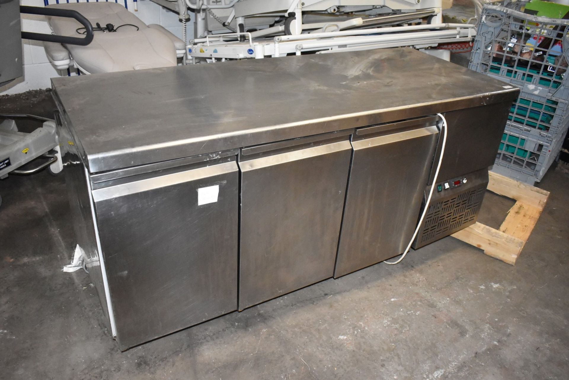 1 x Three Door Commercial Countertop Refrigerator - Width 180cm Approx - CL011 - Ref BLVD163 WH5 -