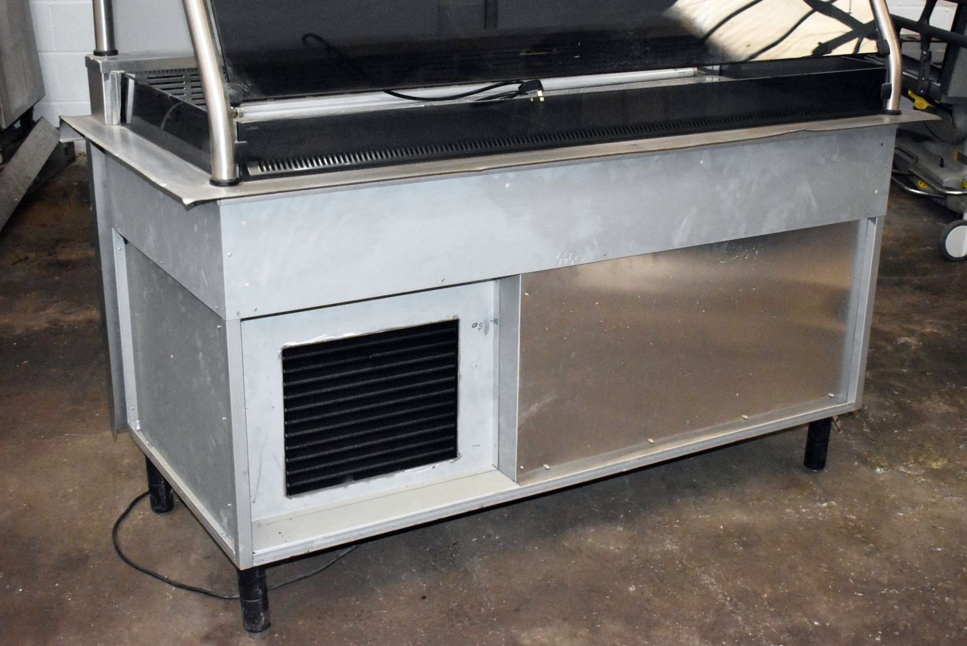 1 x Grundy Commercial Refrigerated Servery Unit With Stone Internal Panels - Stainless Steel - Image 4 of 18