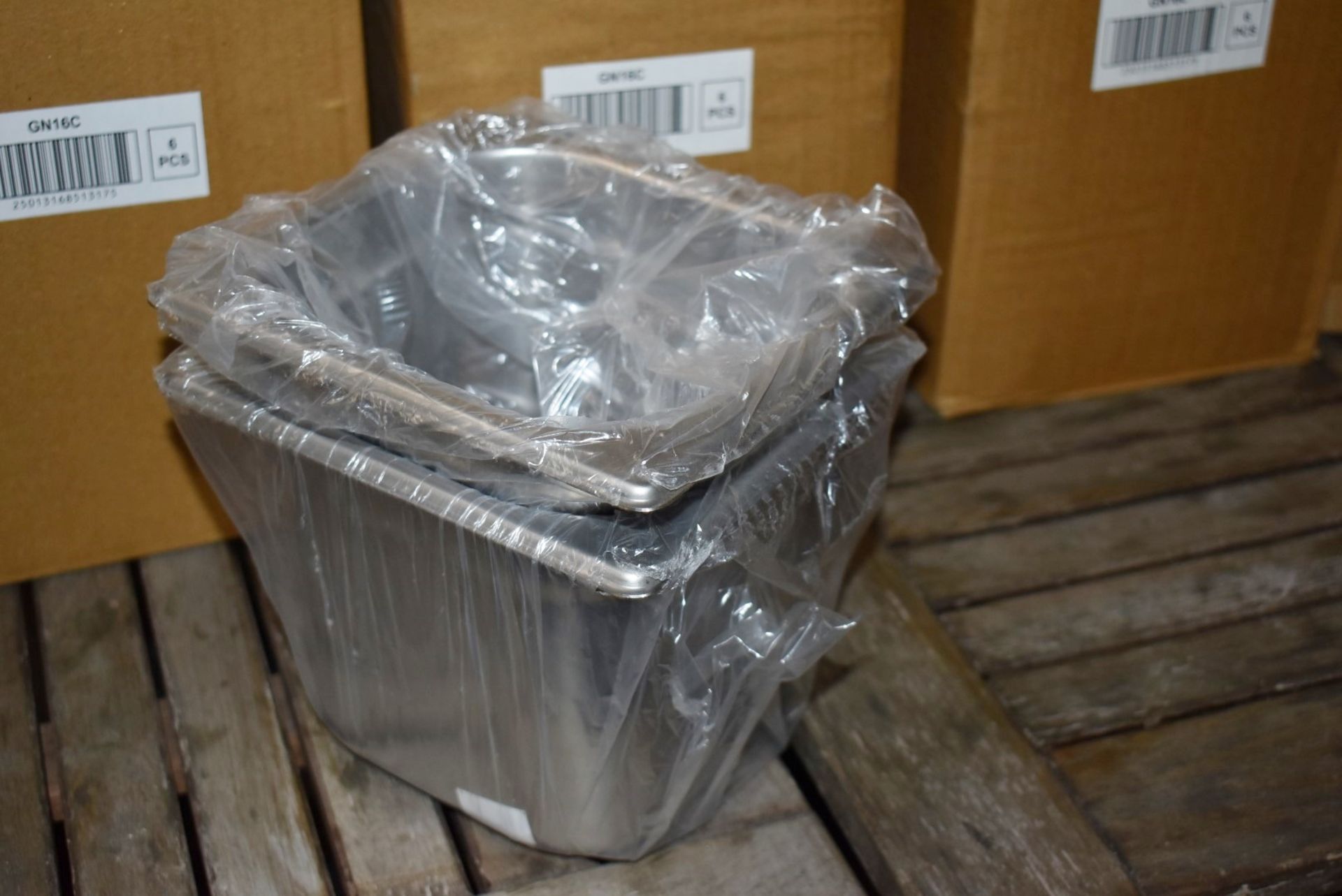 43 x Stainless Steel Gastro Pans - New in Boxes - 1/6 GN PAN, 150mm, 0.7mm - CL011 - Ref: GCA - Image 7 of 8