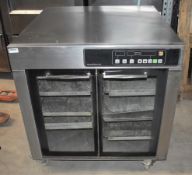 1 x FiMAK Windrose FW10 Convection Baking Oven - 240v - Size: 95 x 95 x 95 cms - Ref : HK321 WH2 B5G