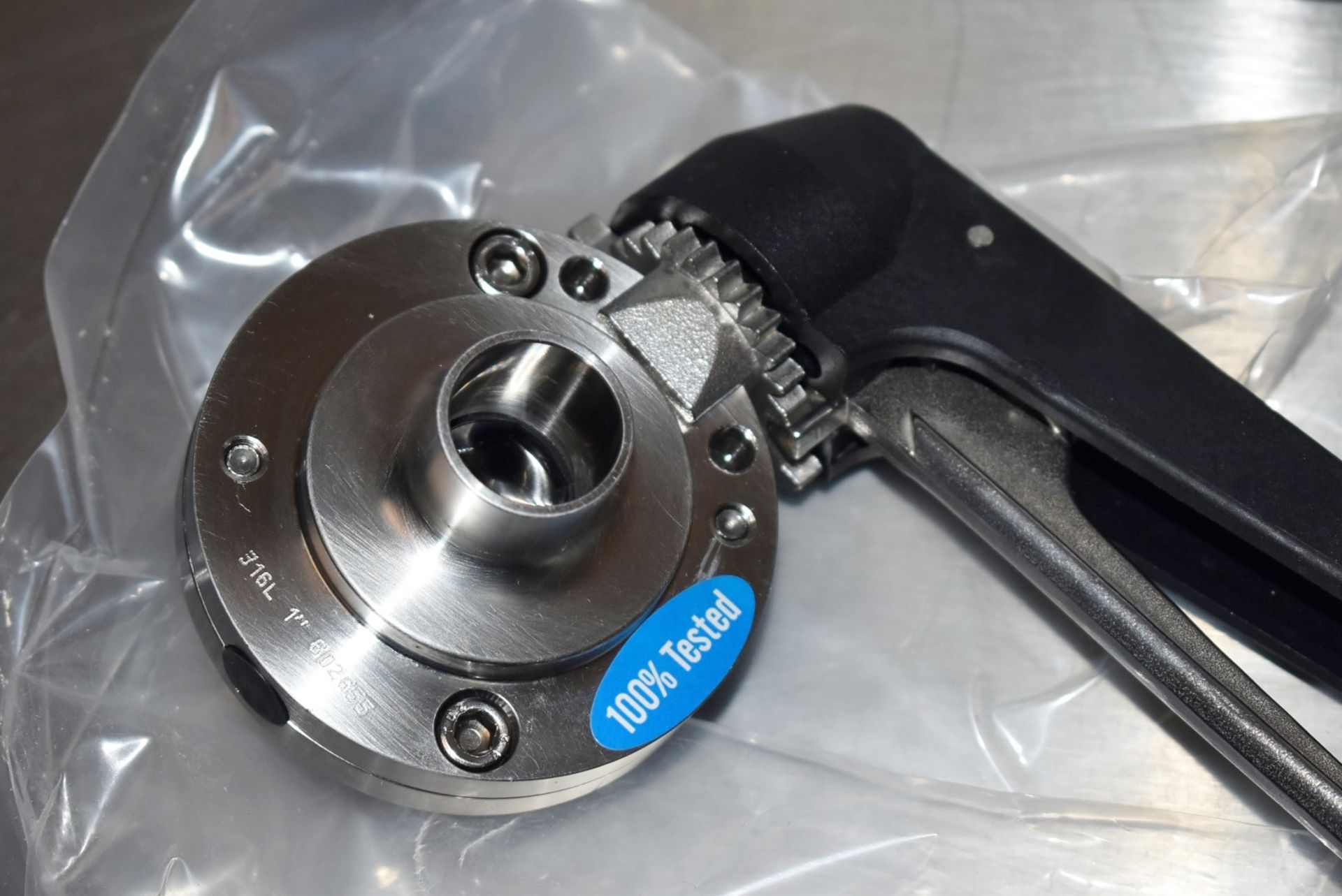 1 x Butterfly Valve - New in Original Box - Model: 3A - Material: 316L - Type: Weld - Size: 1 Inch - - Image 3 of 5