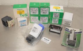 1 x Assorted Lot of Electrical Items For Brewery Equipment - Includes 13 Items - LED Display,