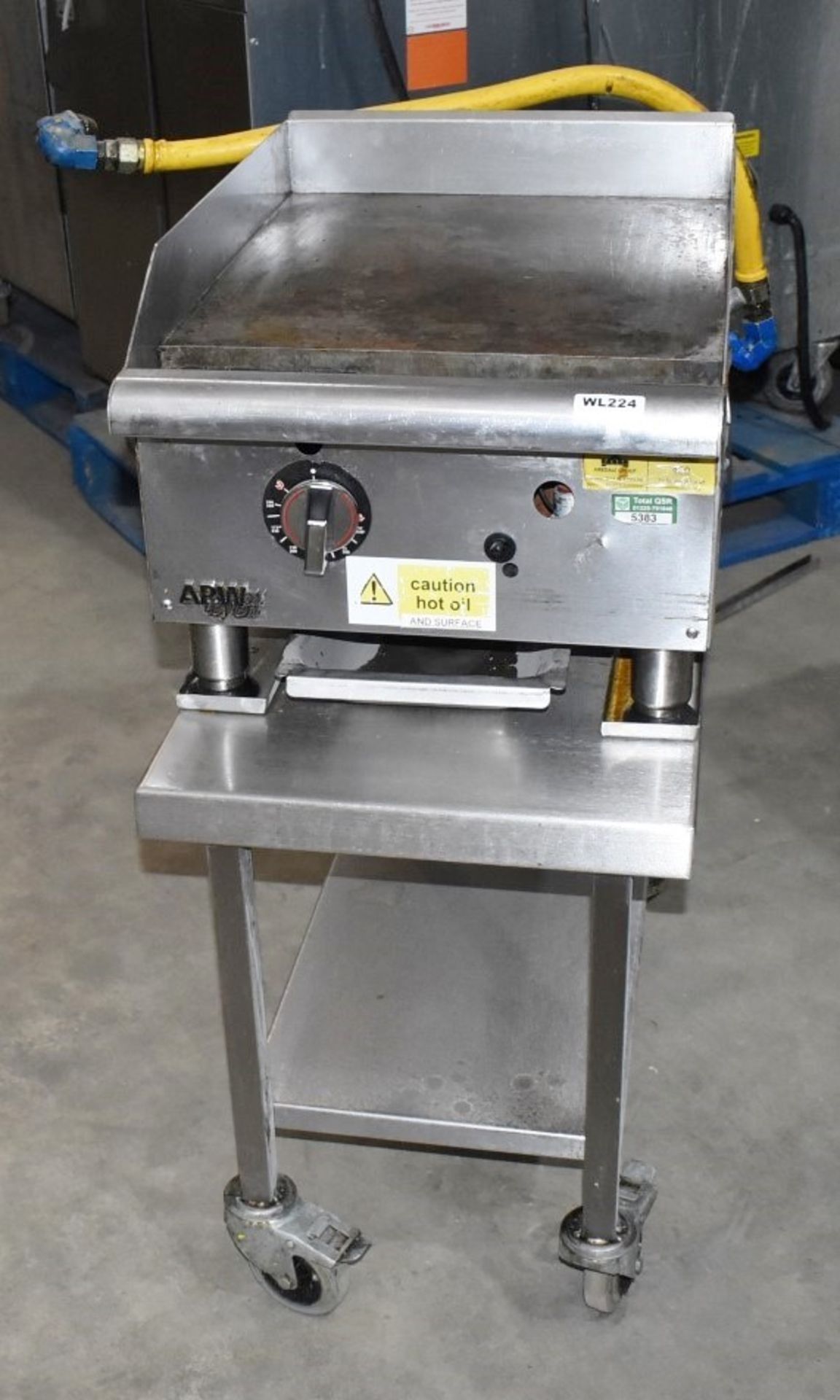 1 x APW Wyott Commercial Solid Top Cooking Griddle With Stand - Gas Powered - Size H99 x W46 x D60
