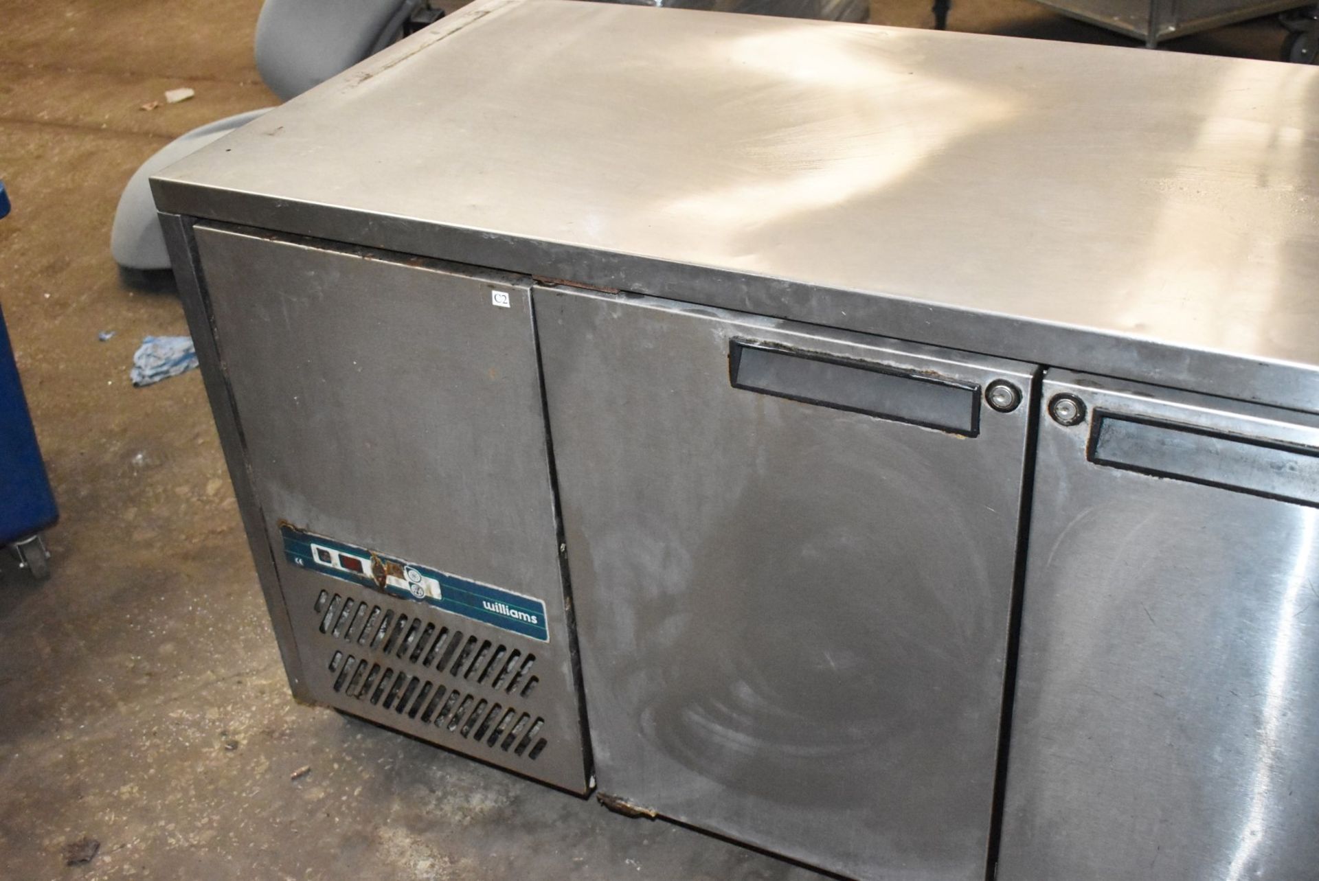 1 x Three Door Commercial Countertop Refrigerator - Width 180cm Approx - No Shelves - CL011 - Ref - Image 2 of 9