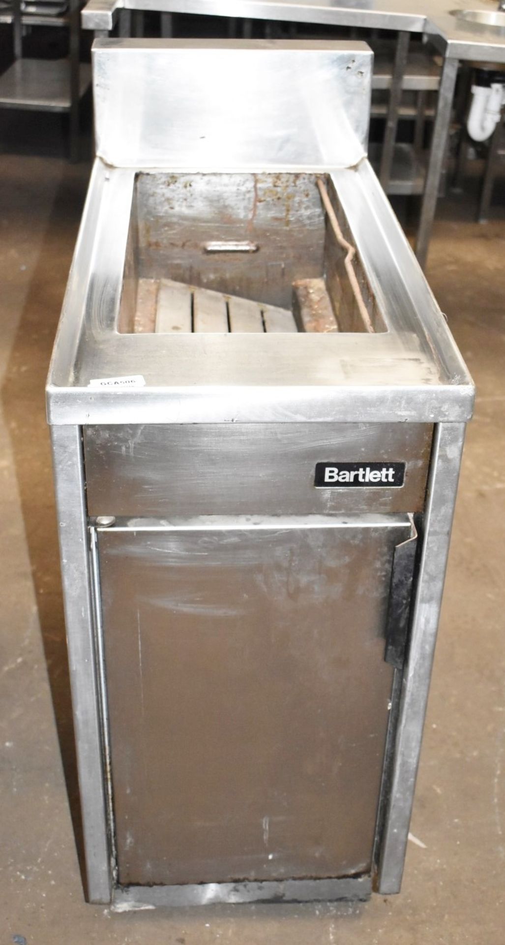 1 x Bartlett Commercial Electric Fryer - 40cm Width - CL011 - Ref: GCA506 WH5 - Location: Altrincham