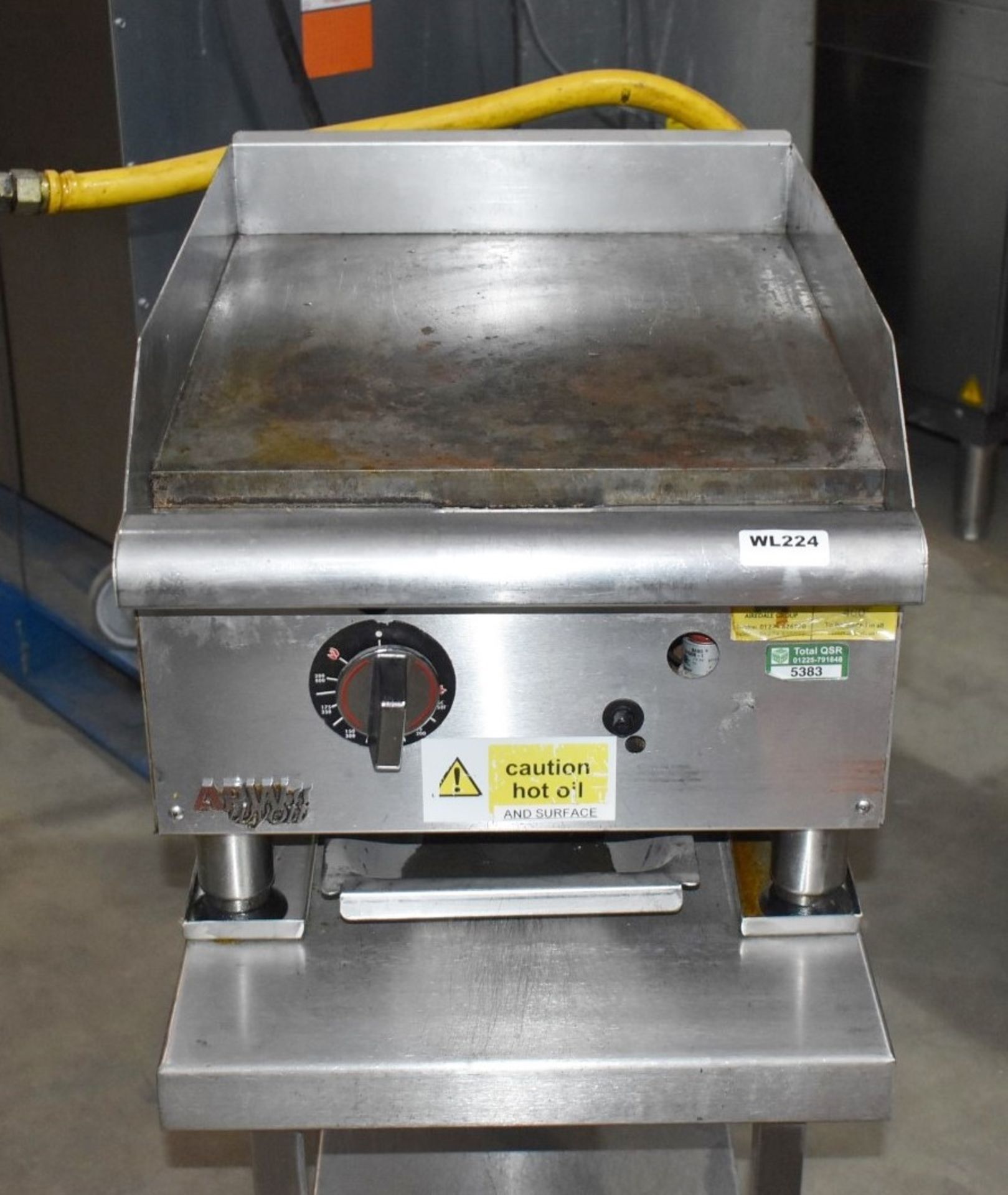 1 x APW Wyott Commercial Solid Top Cooking Griddle With Stand - Gas Powered - Size H99 x W46 x D60 - Image 4 of 10