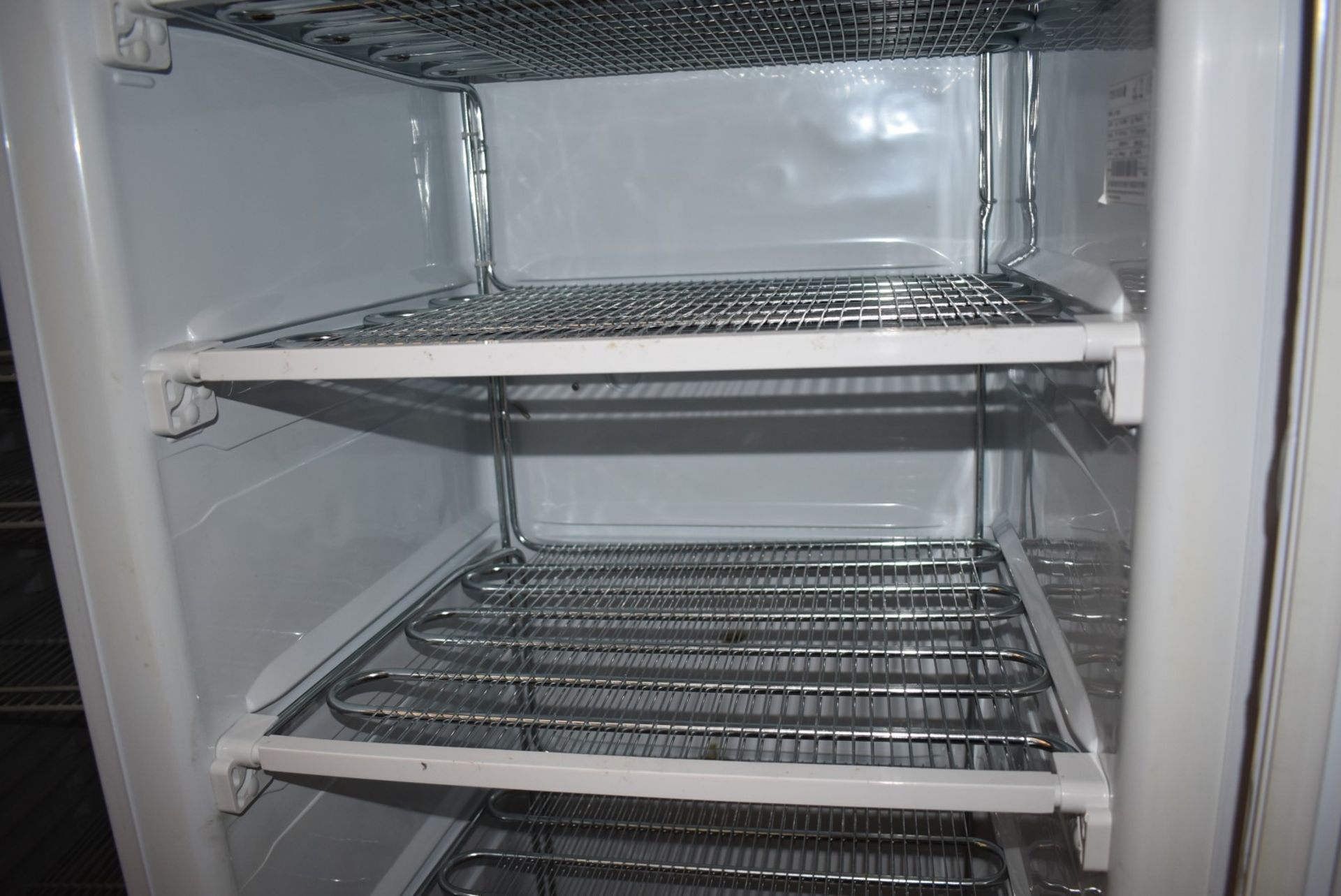1 x Tefcold UF1380 Upright Commercial Freezer - RRP £800 - CL011 - Ref GCA516 WH5 - Location: - Image 6 of 7