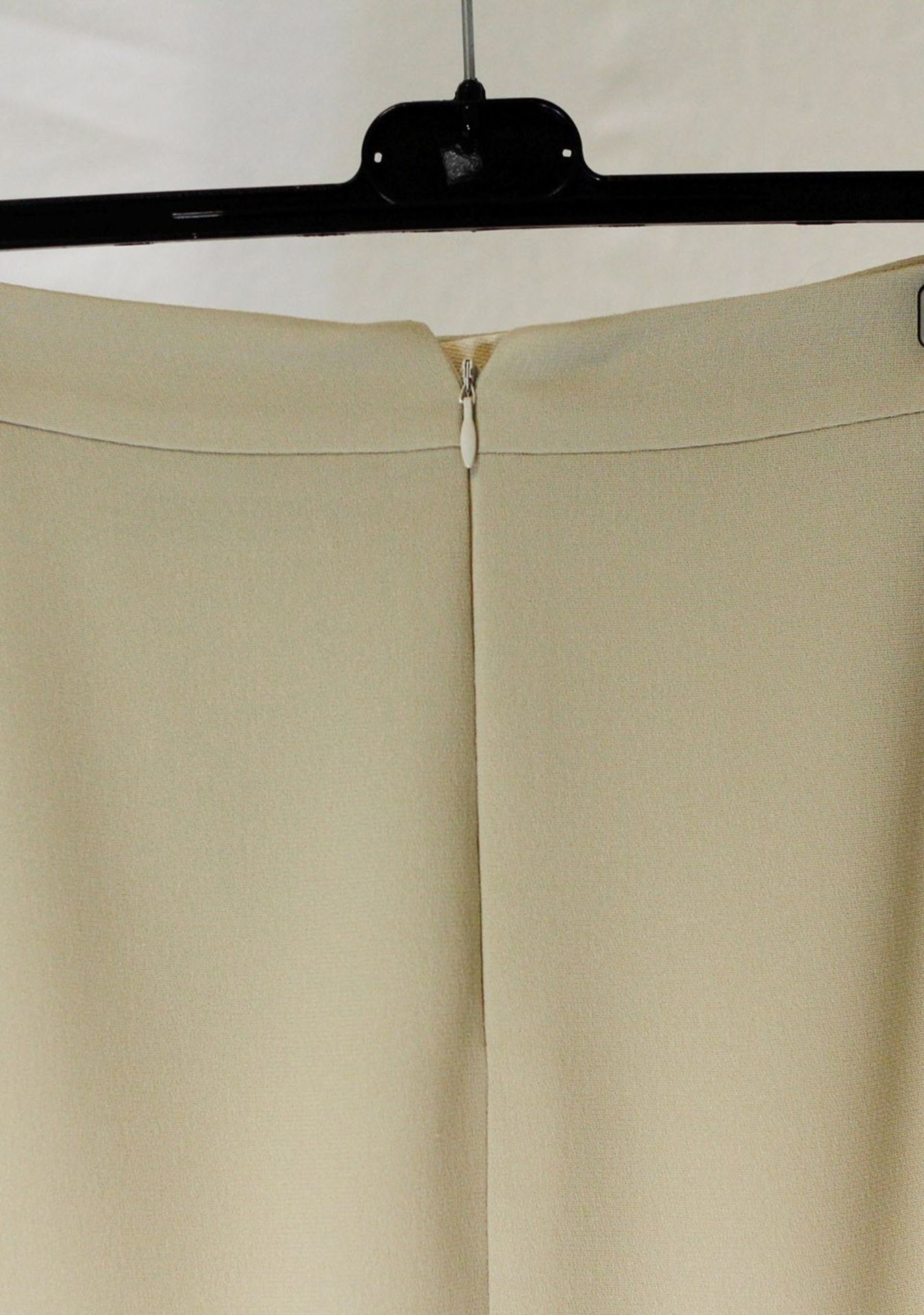 1 x Anne Belin Pistachio Skirt - Size: 16 - Material: 100% Polyester - From a High End Clothing - Image 3 of 11