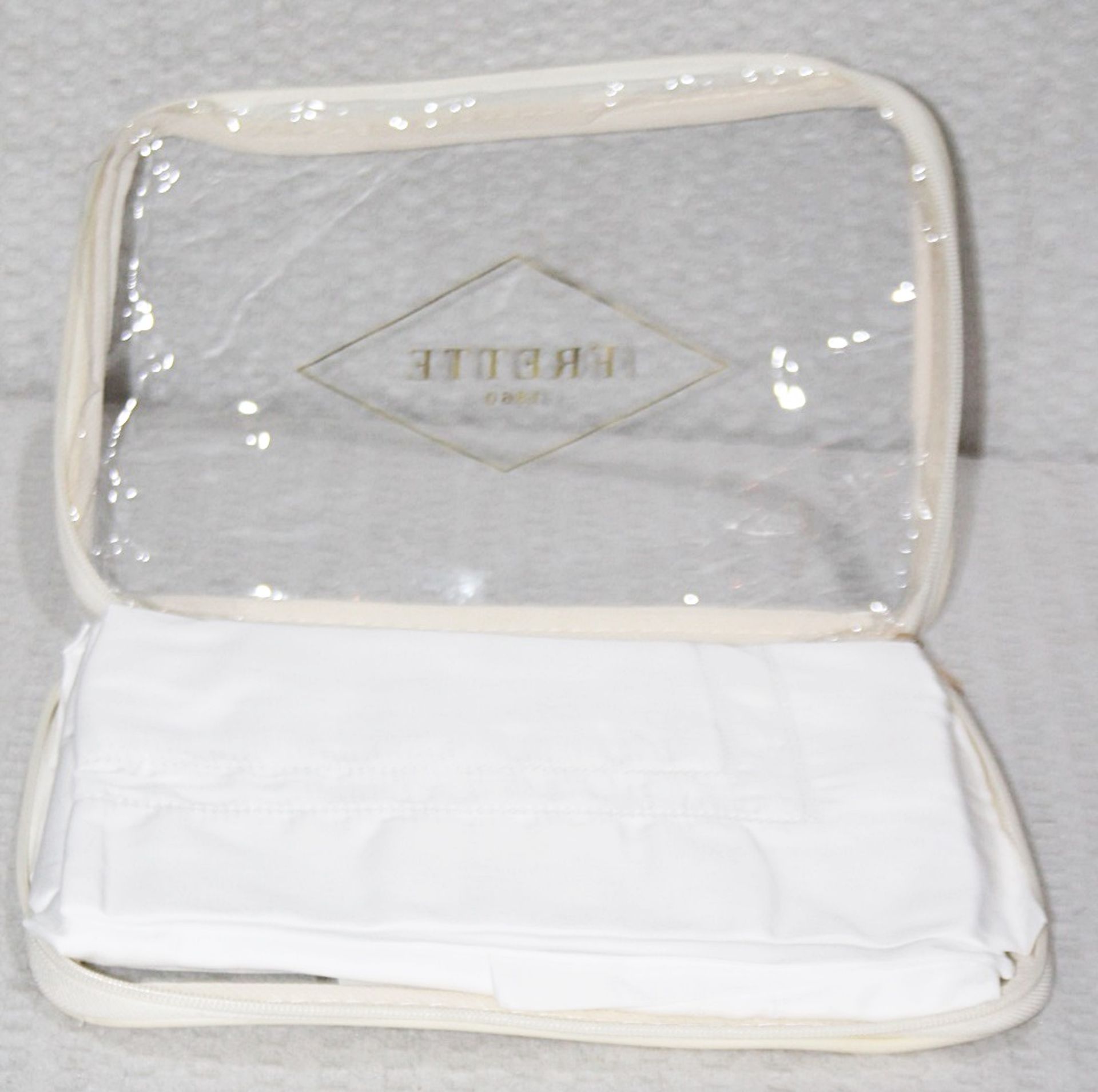 1 x FRETTE 'Doppio Ajour' Luxury Italian Oxford Pillowcase (51cm x 71cm) - Original Price £140.00 - Image 6 of 7