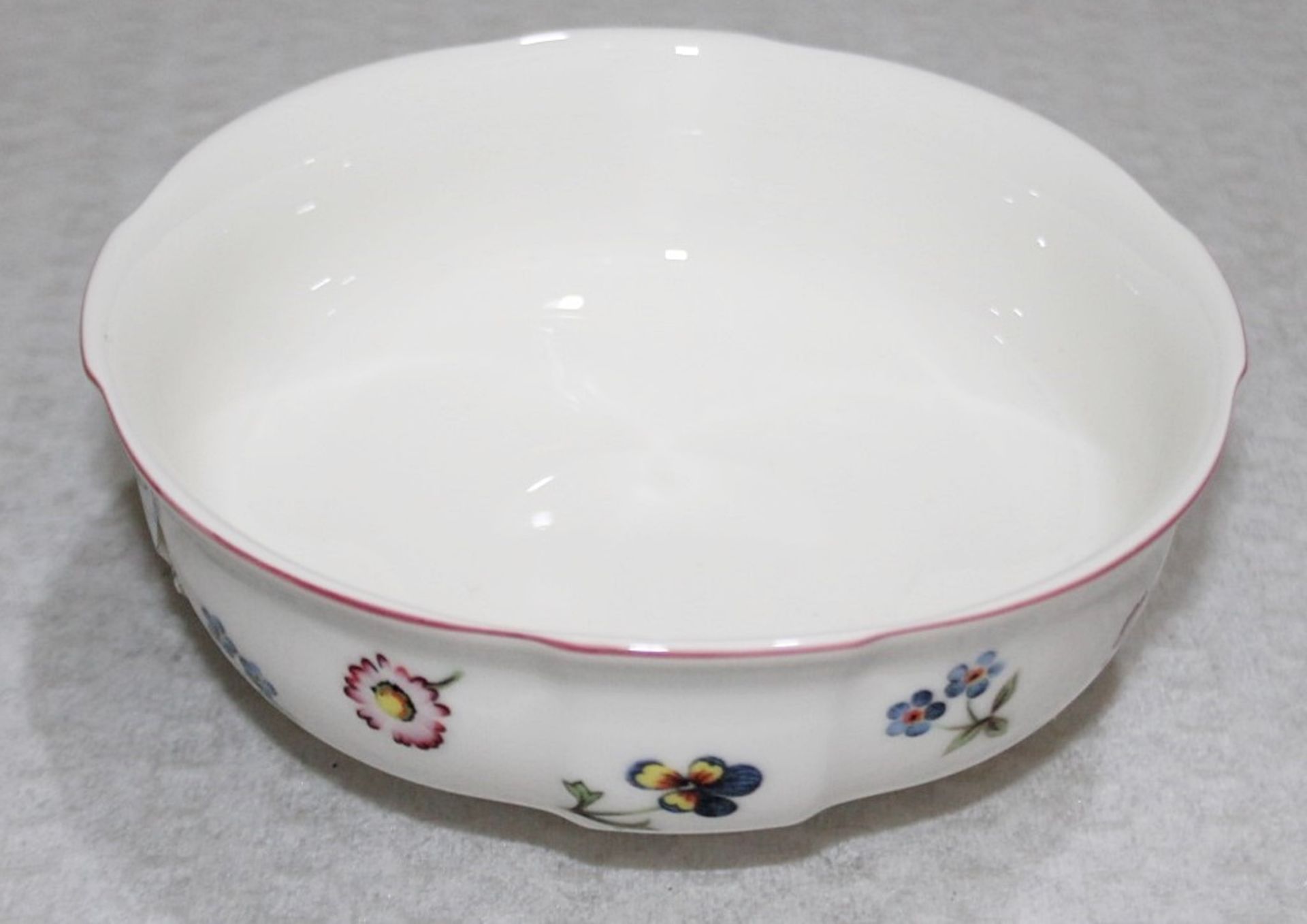 1 x VILLEROY & BOCH 'Petite Fleur' Premium Porcelain Bowl (ø15cm) - Unused Unboxed Stock - Ref: - Image 2 of 5