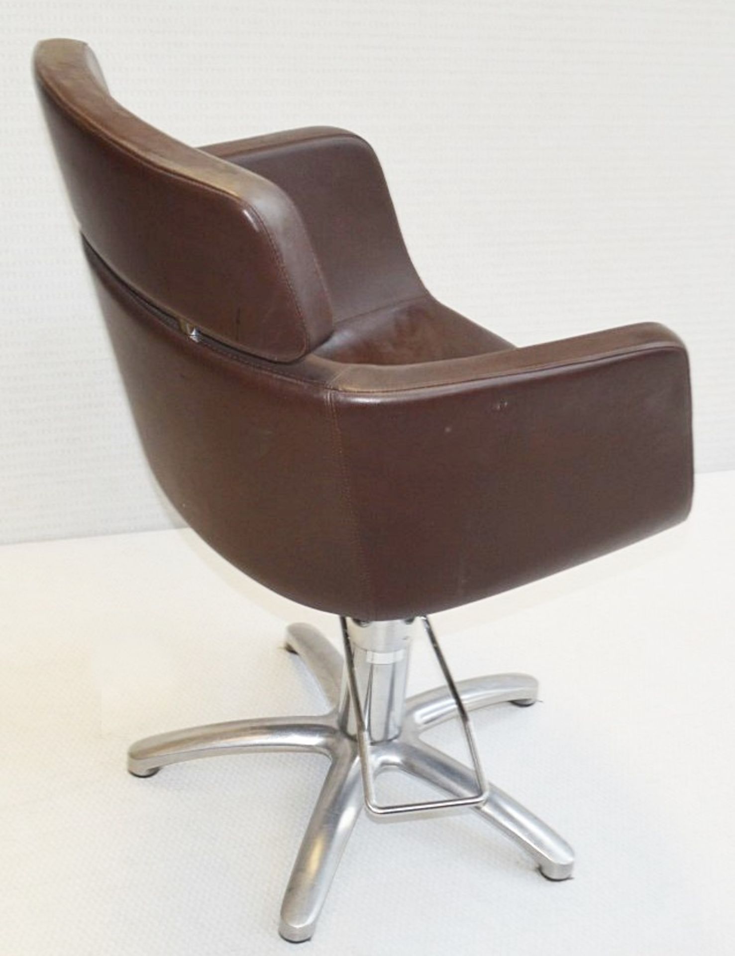 5 x Malet Branded Professional Hairdressing Salon Swivel Chairs In Brown - Each Is Supplied With A - Image 7 of 7