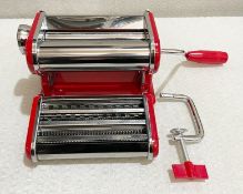 1 x Traditional Pasta Rolling Machine - No VAT on the Hammer - CL712 - Ref: MPC851  - Location:
