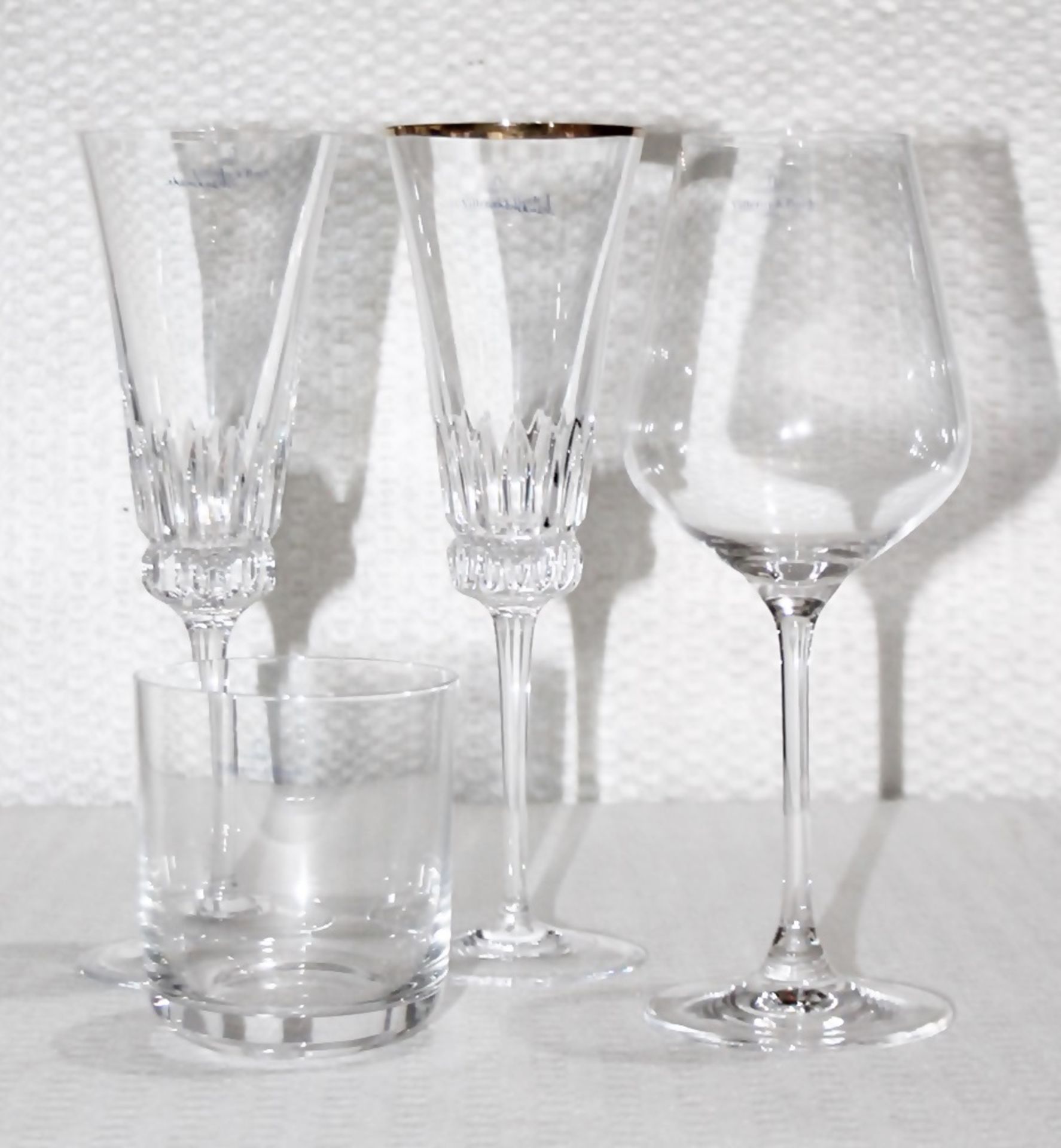 4 x Assorted VILLEROY & BOCH Glasses Inc. 2 x Mouth-blown Grand Royal Champagne Flutes - Image 2 of 10