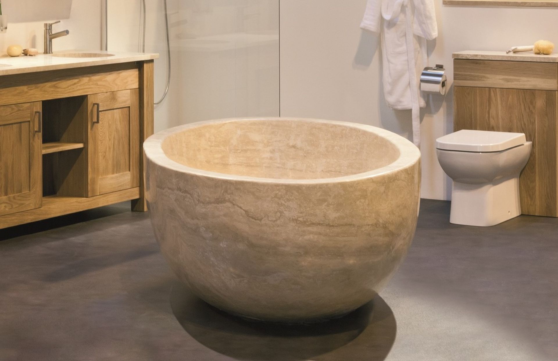 1 x Stonearth Luxury Grand Travertine Bath - Made From a Solid Piece of Stone - RRP £19,000 - New! - Image 2 of 25