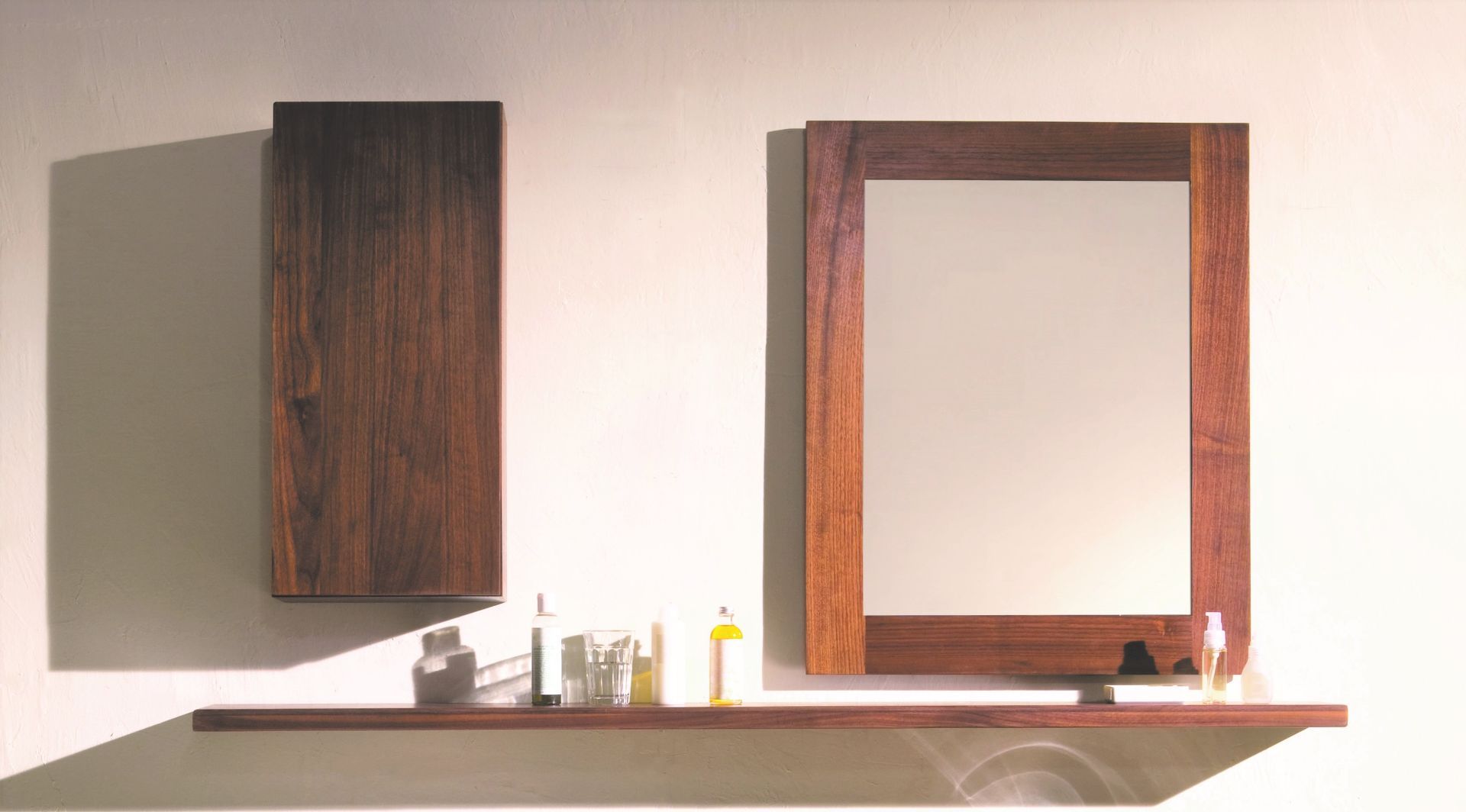 1 x Stonearth 300mm Wall Mounted Bathroom Storage Cabinet - American Solid Walnut - RRP £300 - Image 3 of 12