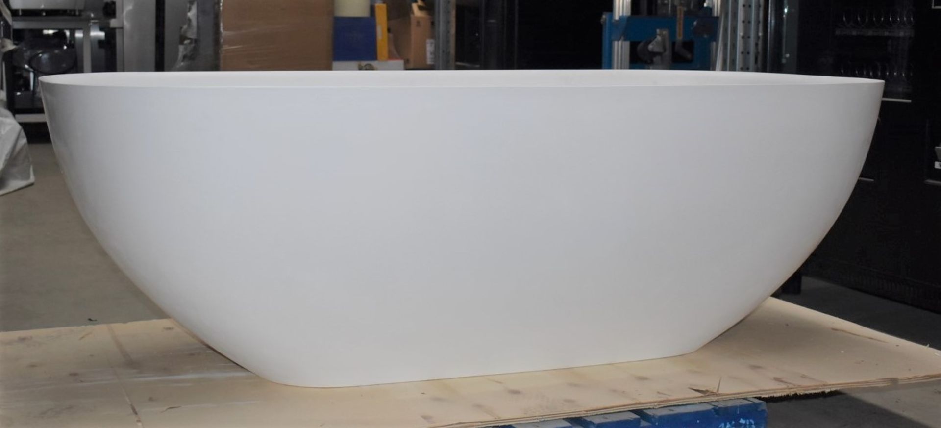 1 x Freestanding Contemporary Double Ended Acrylic Bath Finished in White - Dimensions: - Image 12 of 14