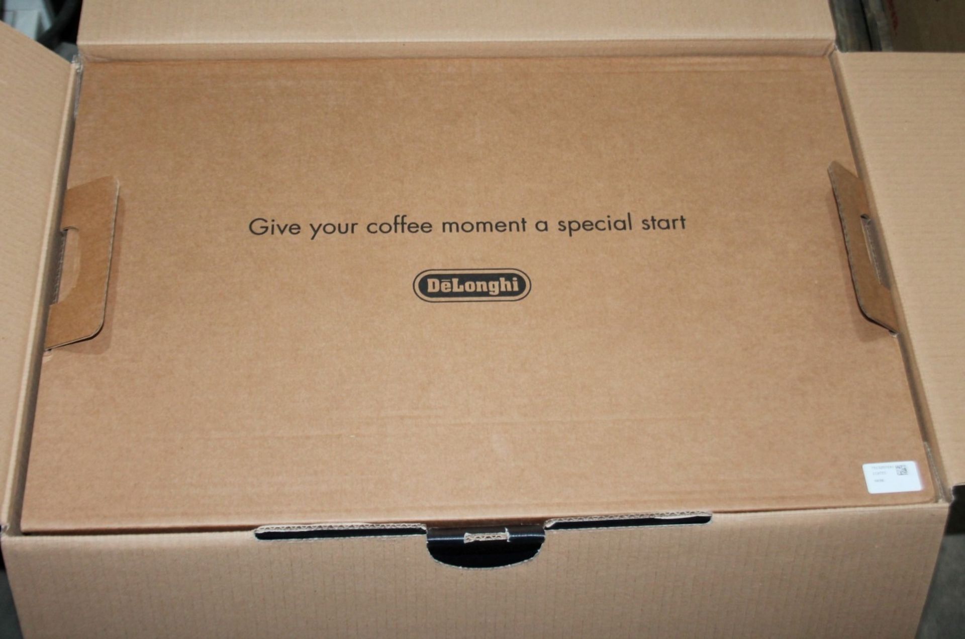 1 x DE'LONGHI 'Maestosa' Premium Bean-To-Cup Coffee Machine - Original Price £2,699 - Unused Boxed - Image 14 of 28