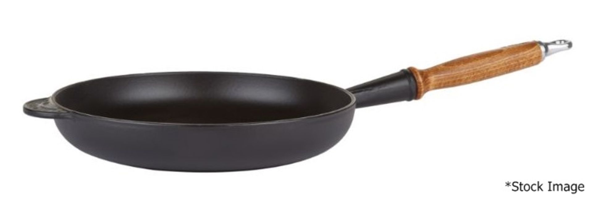 1 x LE CREUSET Satin Black Wooden Handle Frying Pan (26cm) - Original Price £170.00 - Boxed Stock