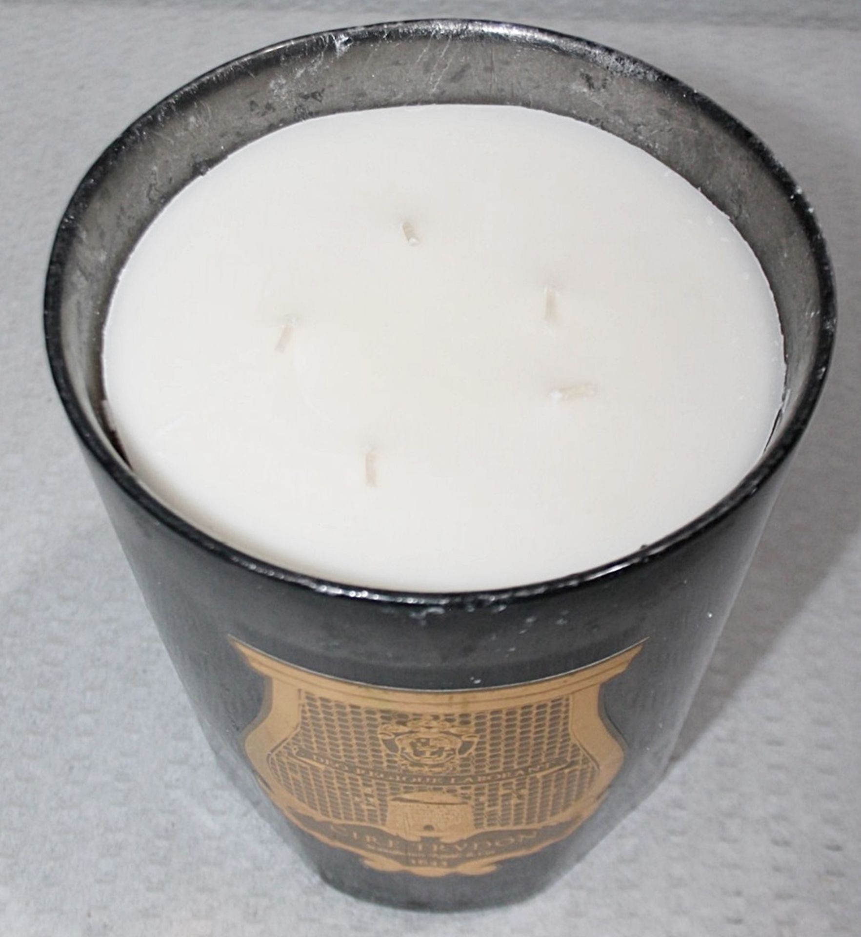 1 x CIRE TRUDON Luxury 3kg Scented Candle In A Black/Silver Jar - Original Price £550.00 - Boxed - Image 2 of 6