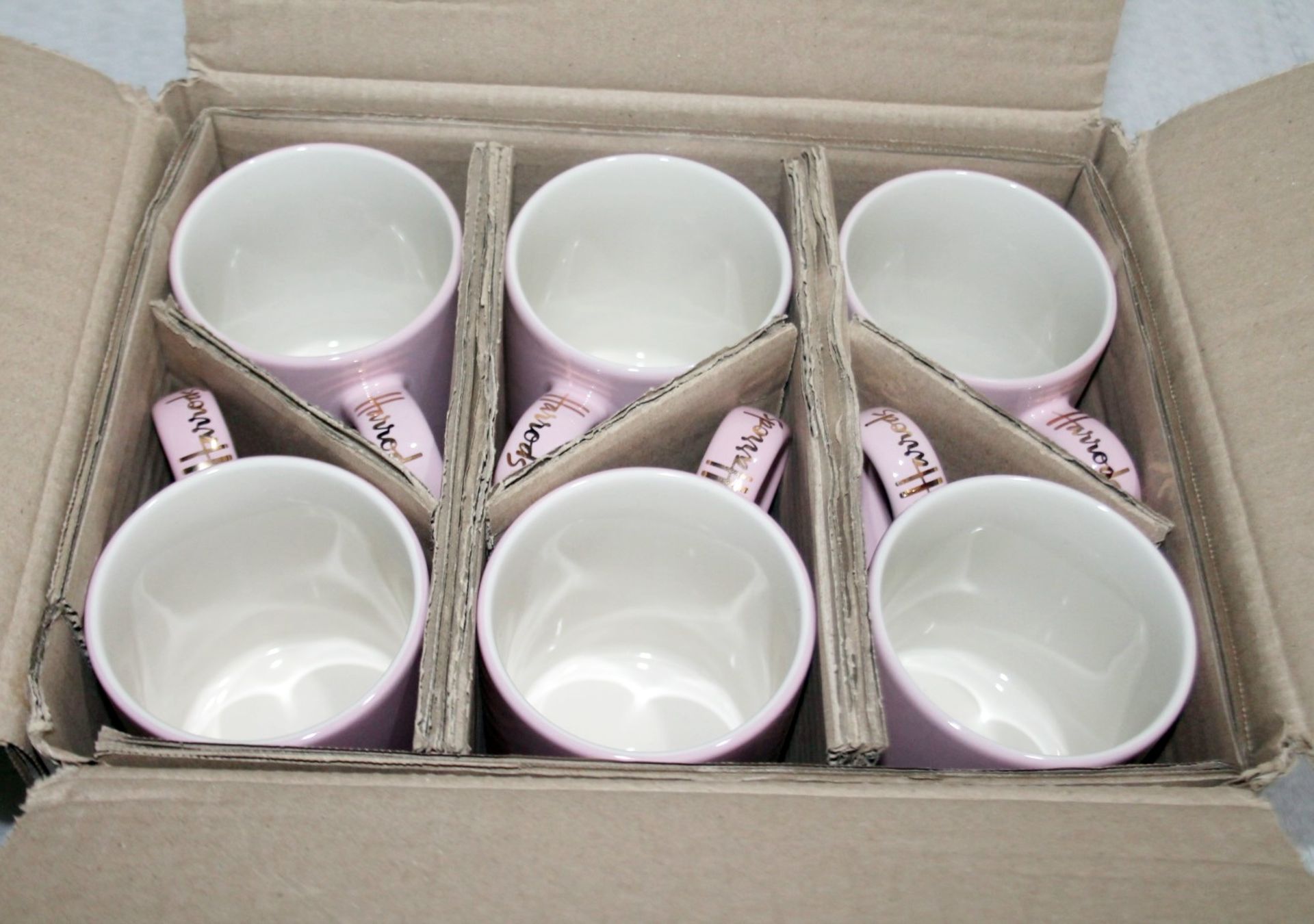 Set Of 6 x HARRODS Branded Mugs In Pink With Gold-Tone Logo Design - Dimensions: 9cm x 8cm - - Image 4 of 7