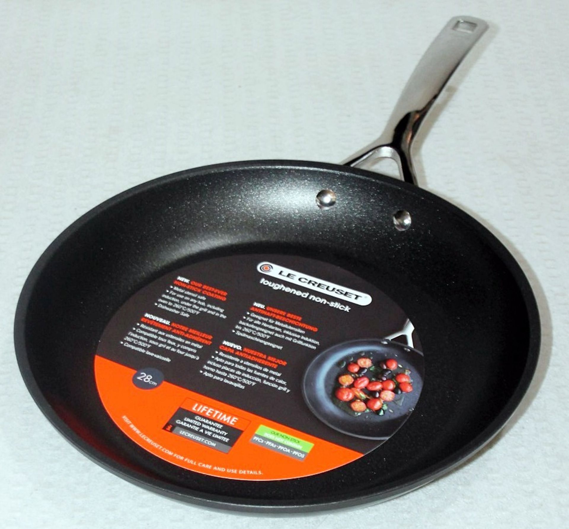 1 x LE CREUSET Shallow Frying Pan (28cm) - Original Price £130.00 - Unused Boxed Stock - Image 4 of 9