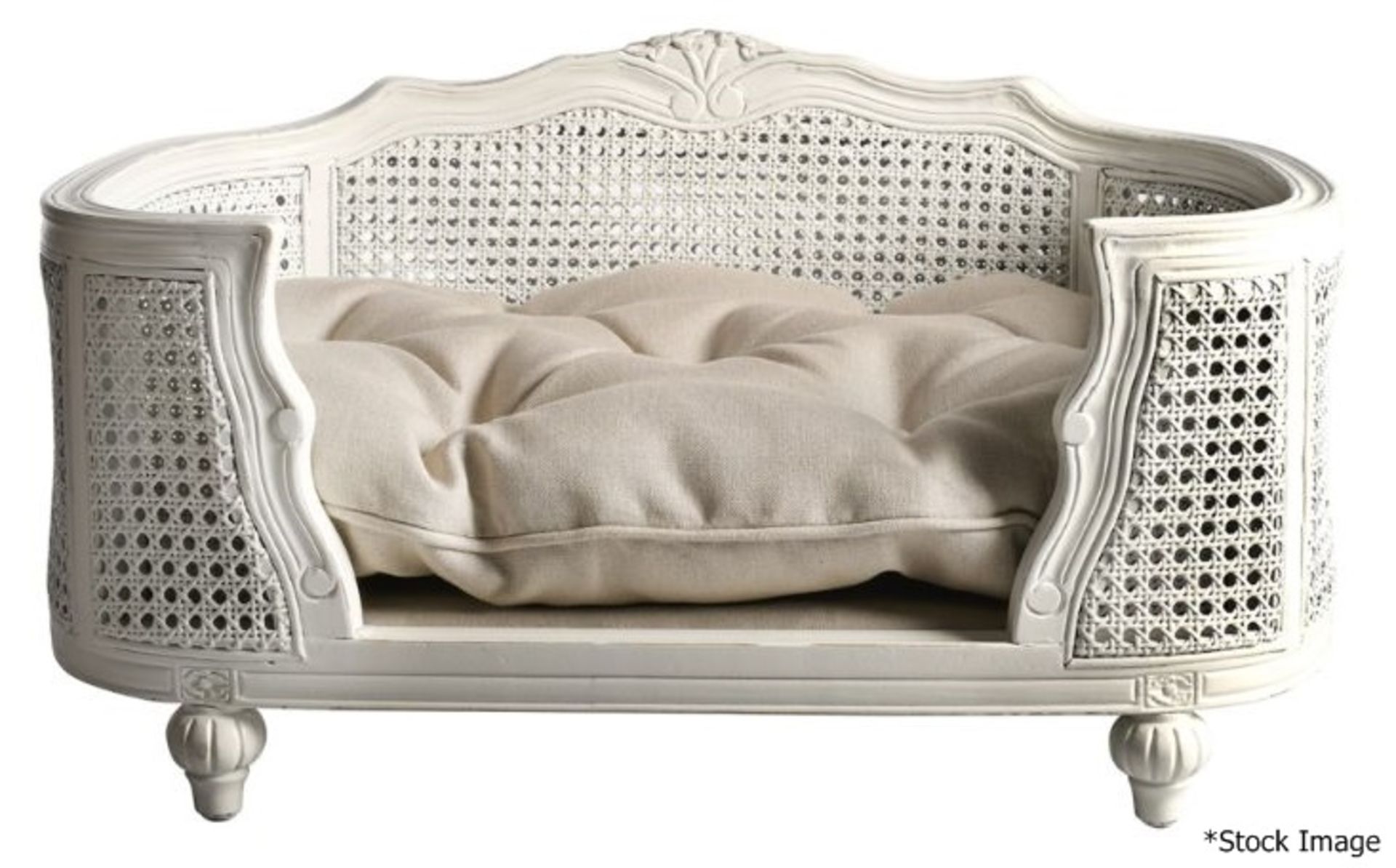 1 x FLAMANT / LORD LOU 'Arthur' Large Luxury Dog Bed - Original Price £530.00 *Ex-Display* - Image 2 of 10