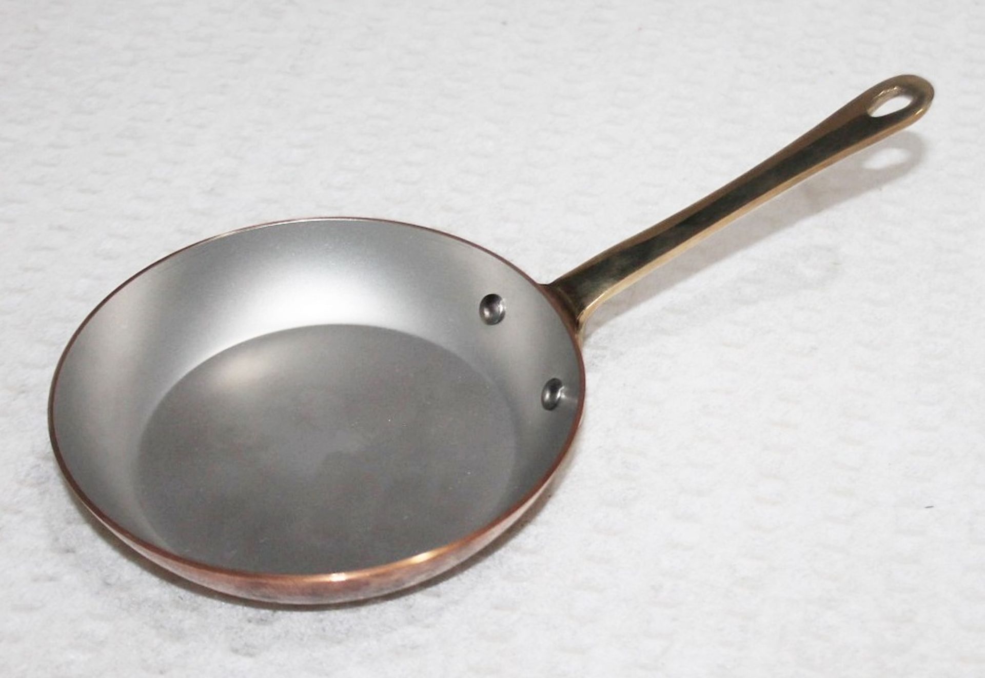 1 x MAUVIEL Mini Copper Frying Pan (12cm) - Original Price £54.95 - Unused Wrapped Item - Image 2 of 7