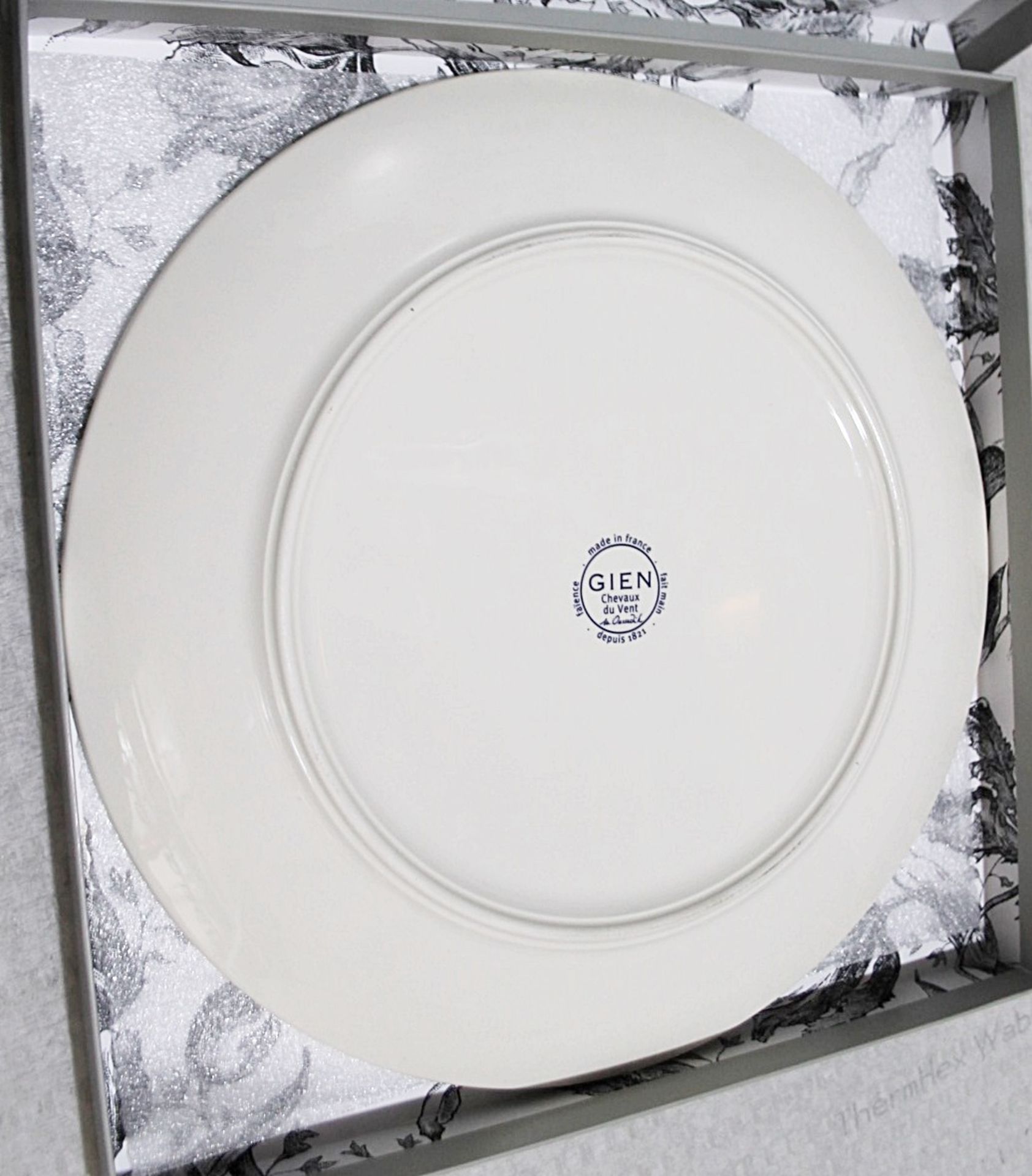 1 x GIEN 'Chevaux Du Vent' Cake Platter 30cm - Made In France - Original Price £92.95 - Unused Boxed - Image 7 of 10