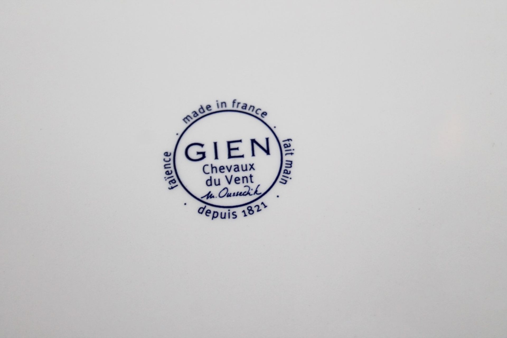 1 x GIEN 'Chevaux Du Vent' Cake Platter 30cm - Made In France - Original Price £92.95 - Unused Boxed - Image 8 of 10