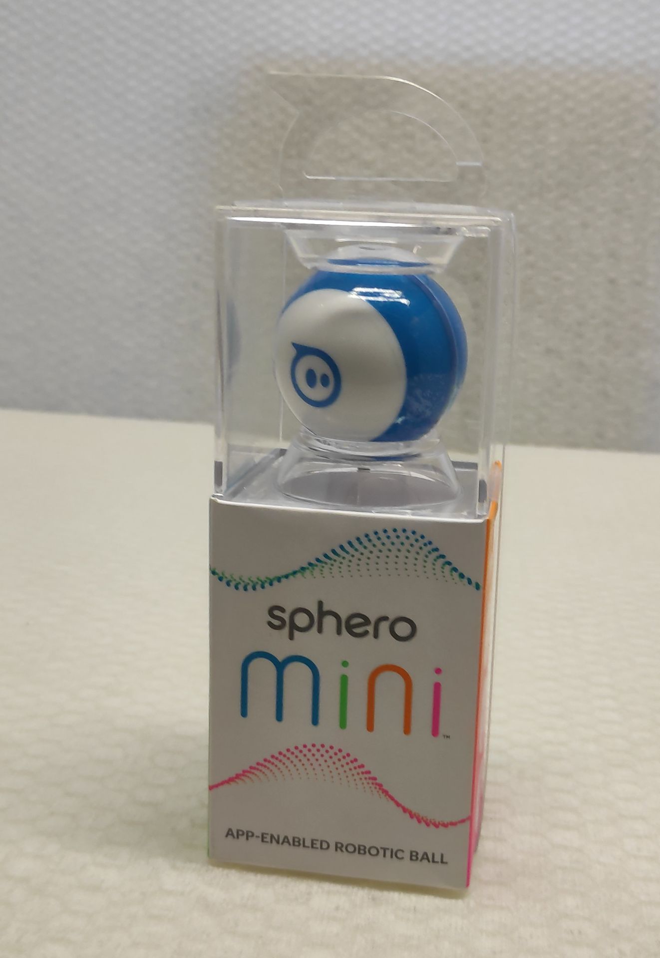 1 x Sphero Mini App-Enabled Robotic Ball - New/Boxed
