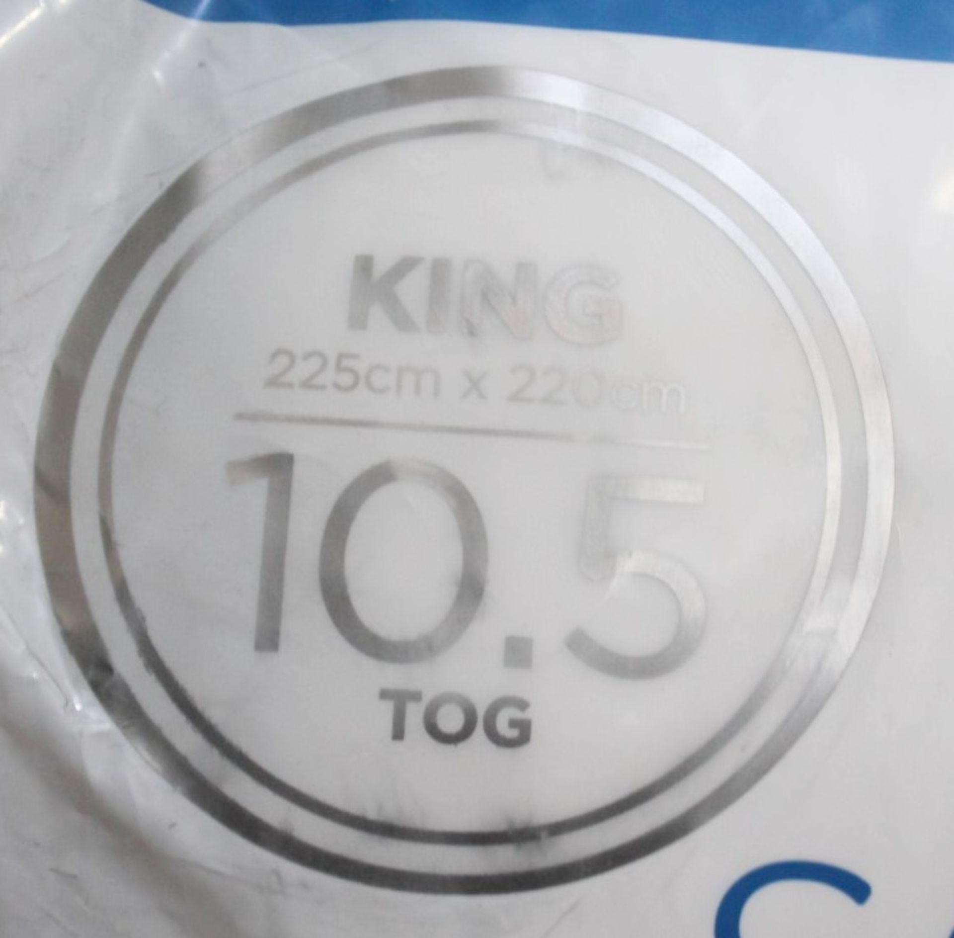 1 x SNUGGLEDOWN 'Scandinavian Collection' Hollowfibre King Size Duvet 10.5 Tog - New / Sealed - Image 4 of 4